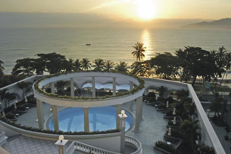 Sunrise Nha Trang Beach Hotel & Spa — photo 2