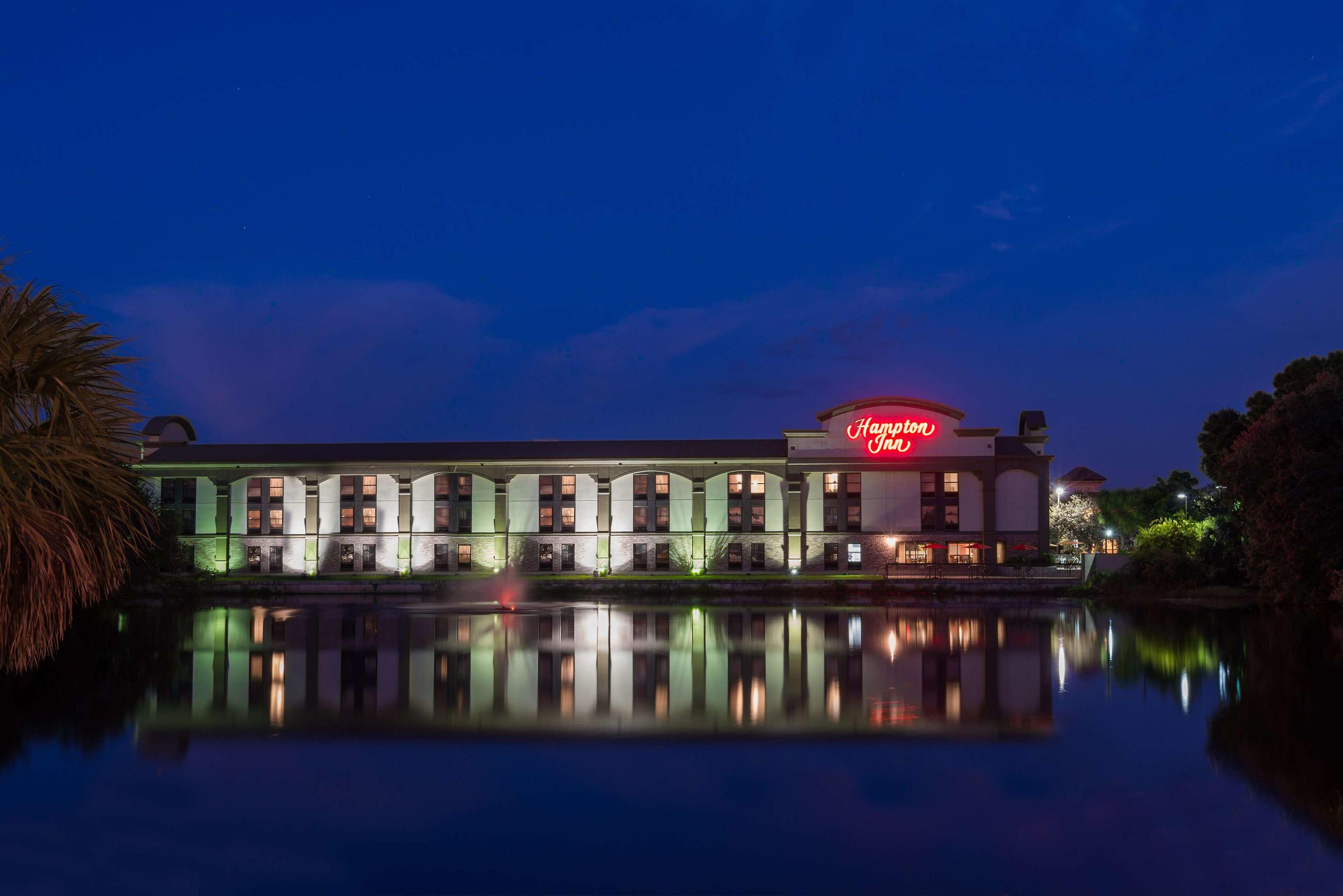 Hampton Inn Bonita Springs/Naples North — photo 4