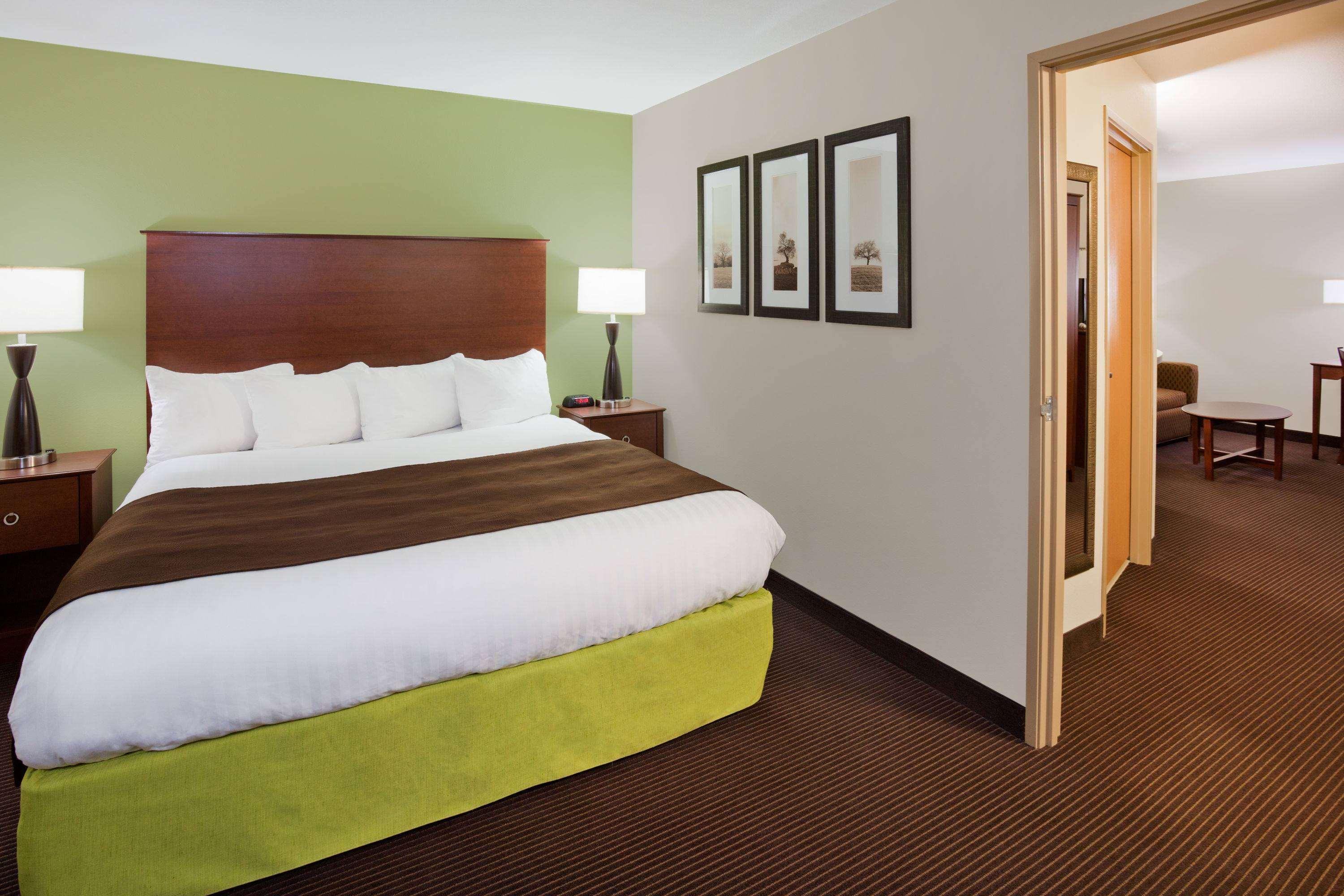 AmericInn Hotel & Suites Hawley — photo 4