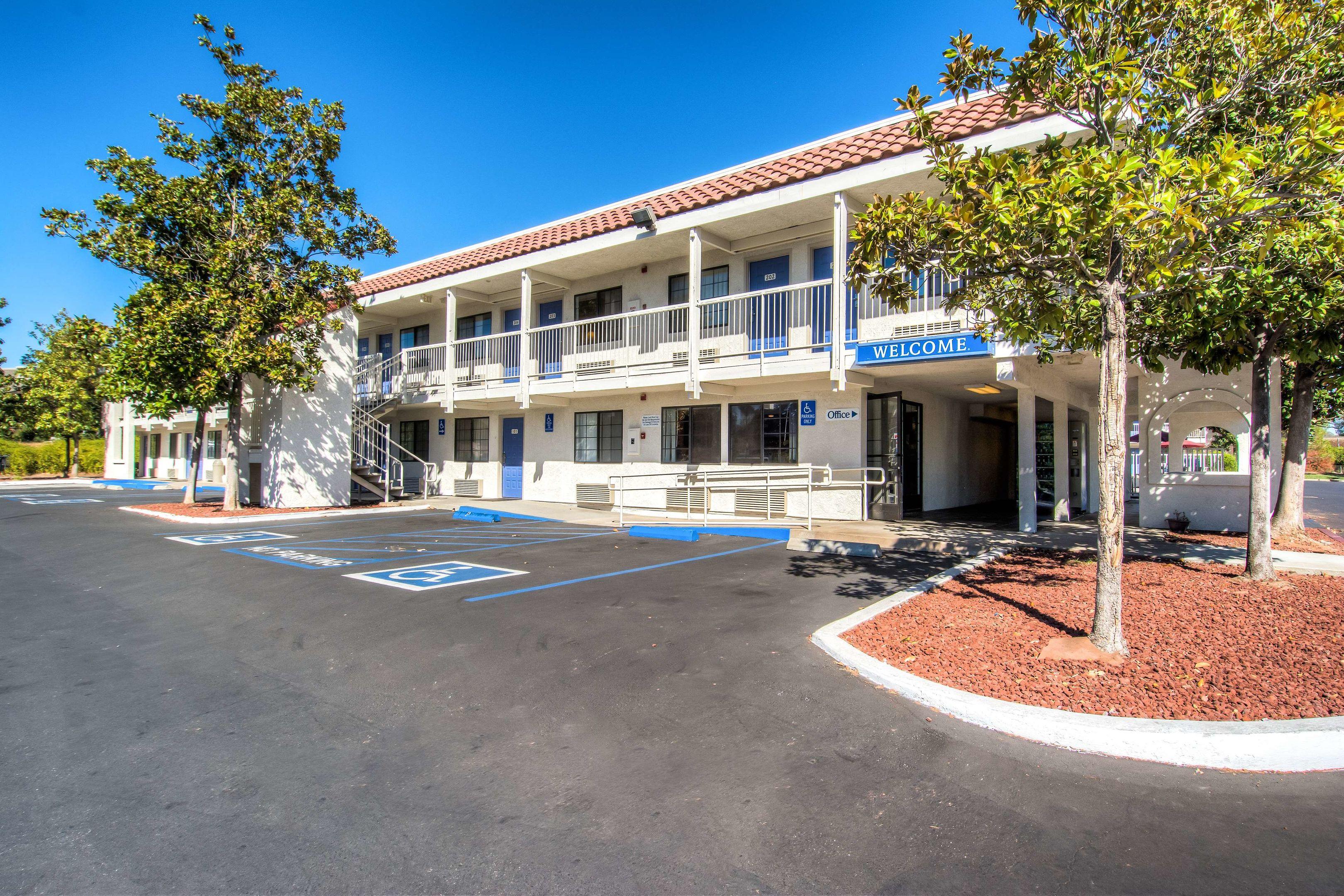 Motel 6 Redding South — photo 4