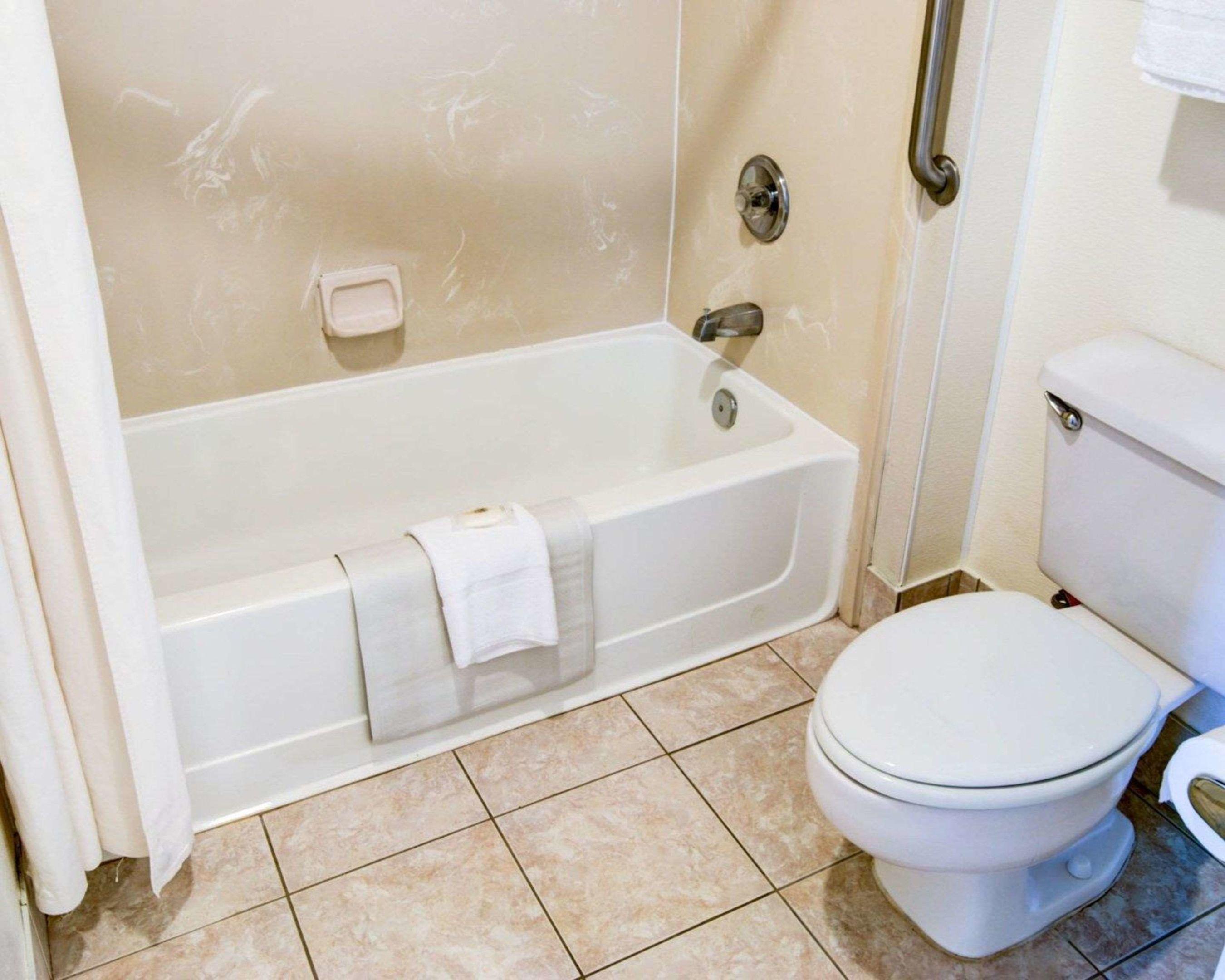 Comfort Inn — photo 4