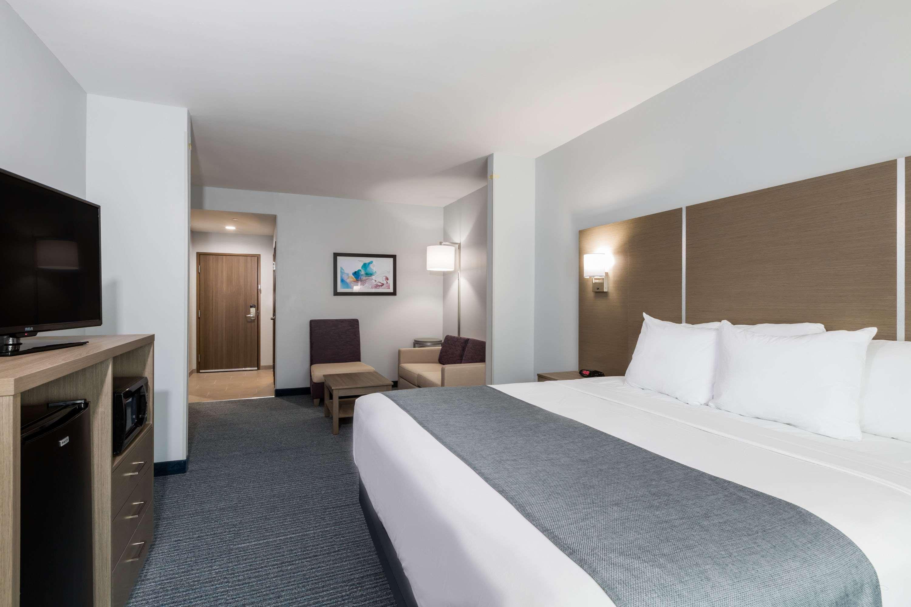 Days Inn & Suites Houston NW Cypress — photo 5