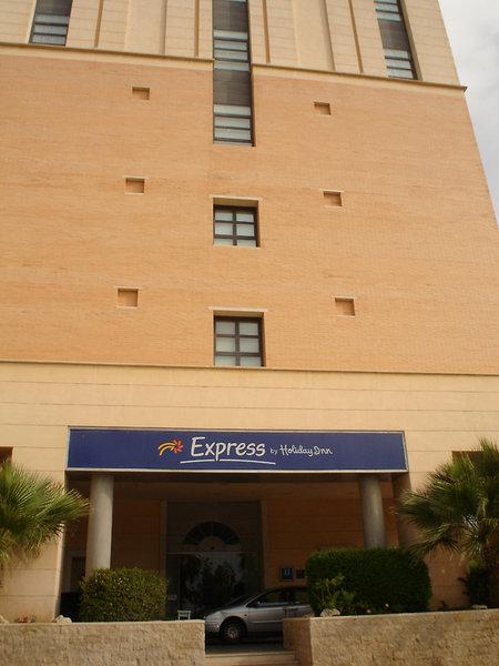 Holiday Inn Express Valencia-Ciudad Las Ciencias — photo 5