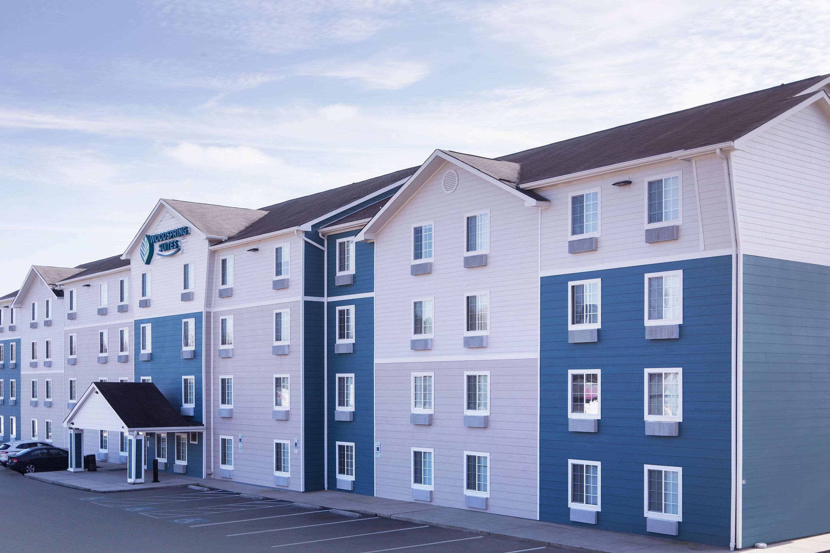 WoodSpring Suites Fayetteville — photo 3