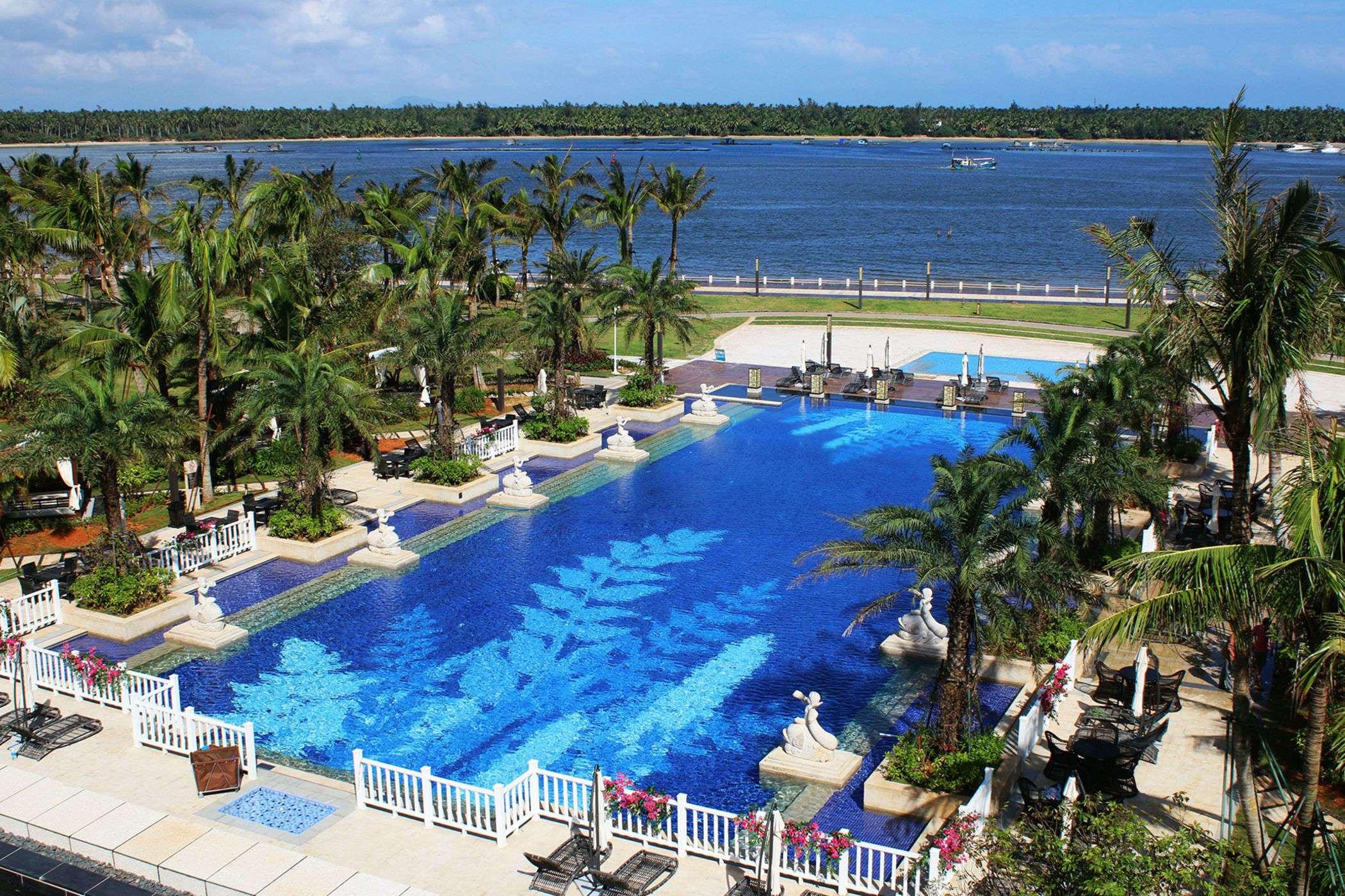 Wyndham Grand Plaza Royale Wenchang — photo 1
