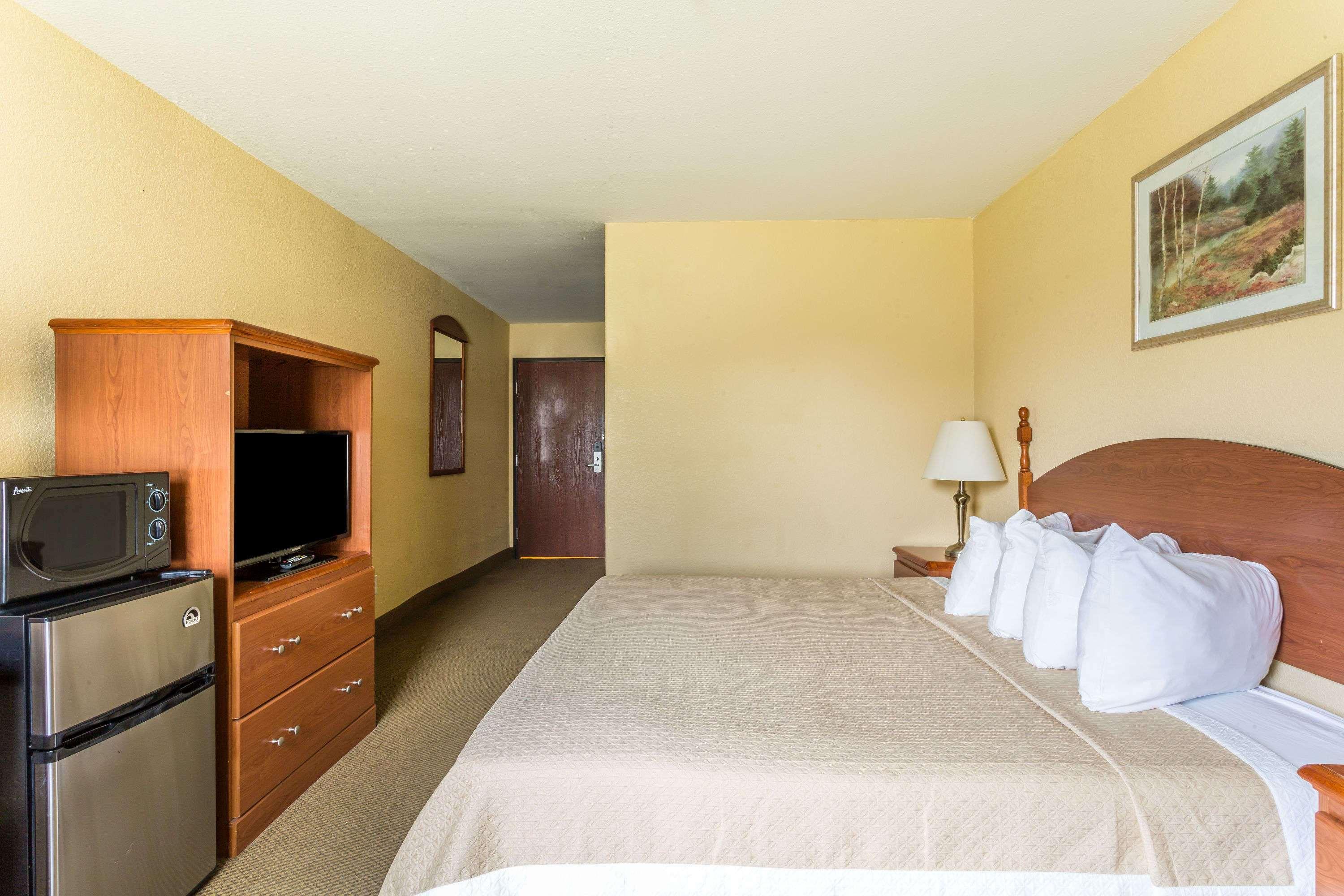 Days Inn by Wyndham Houma LA — photo 5