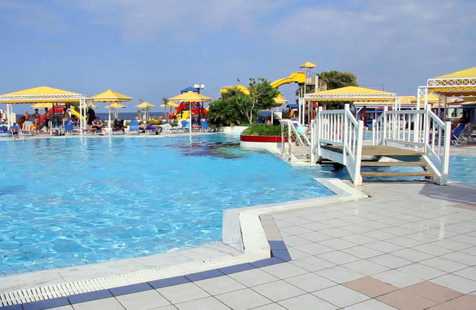 Serita Beach Hotel — photo 3