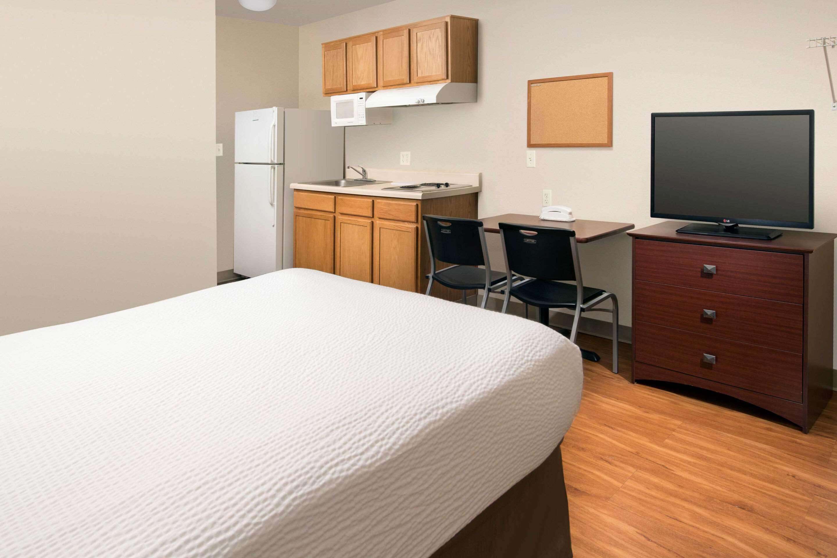WoodSpring Suites Kansas City Mission — photo 5