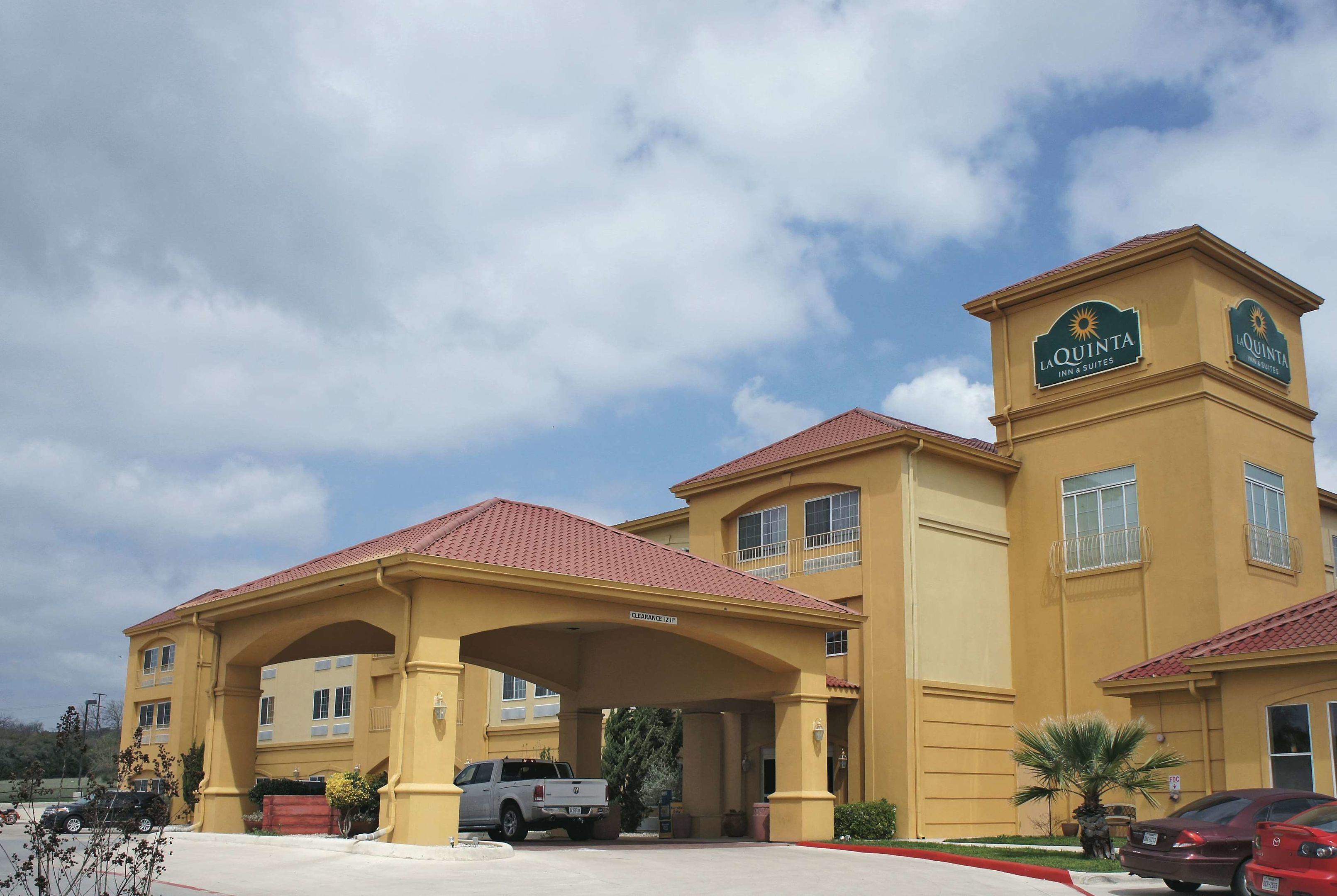 La Quinta Inn & Suites Kerrville — photo 5
