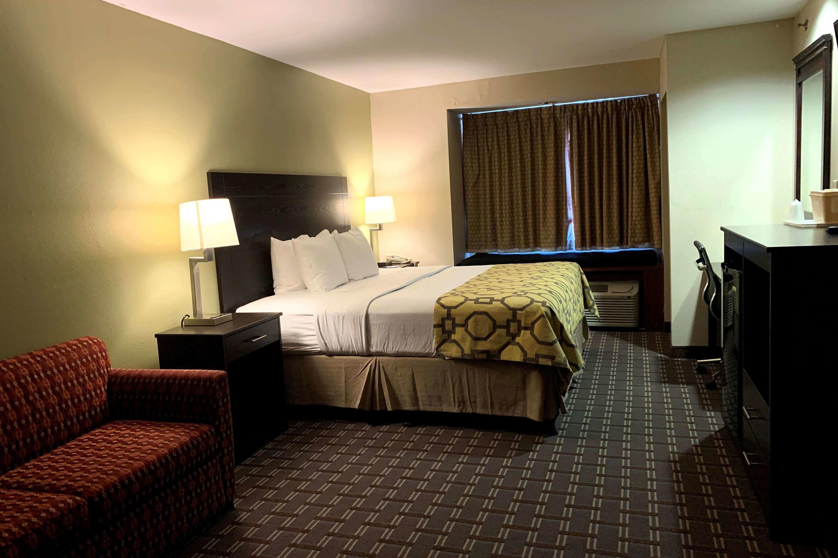 Baymont by Wyndham Farmington — photo 3