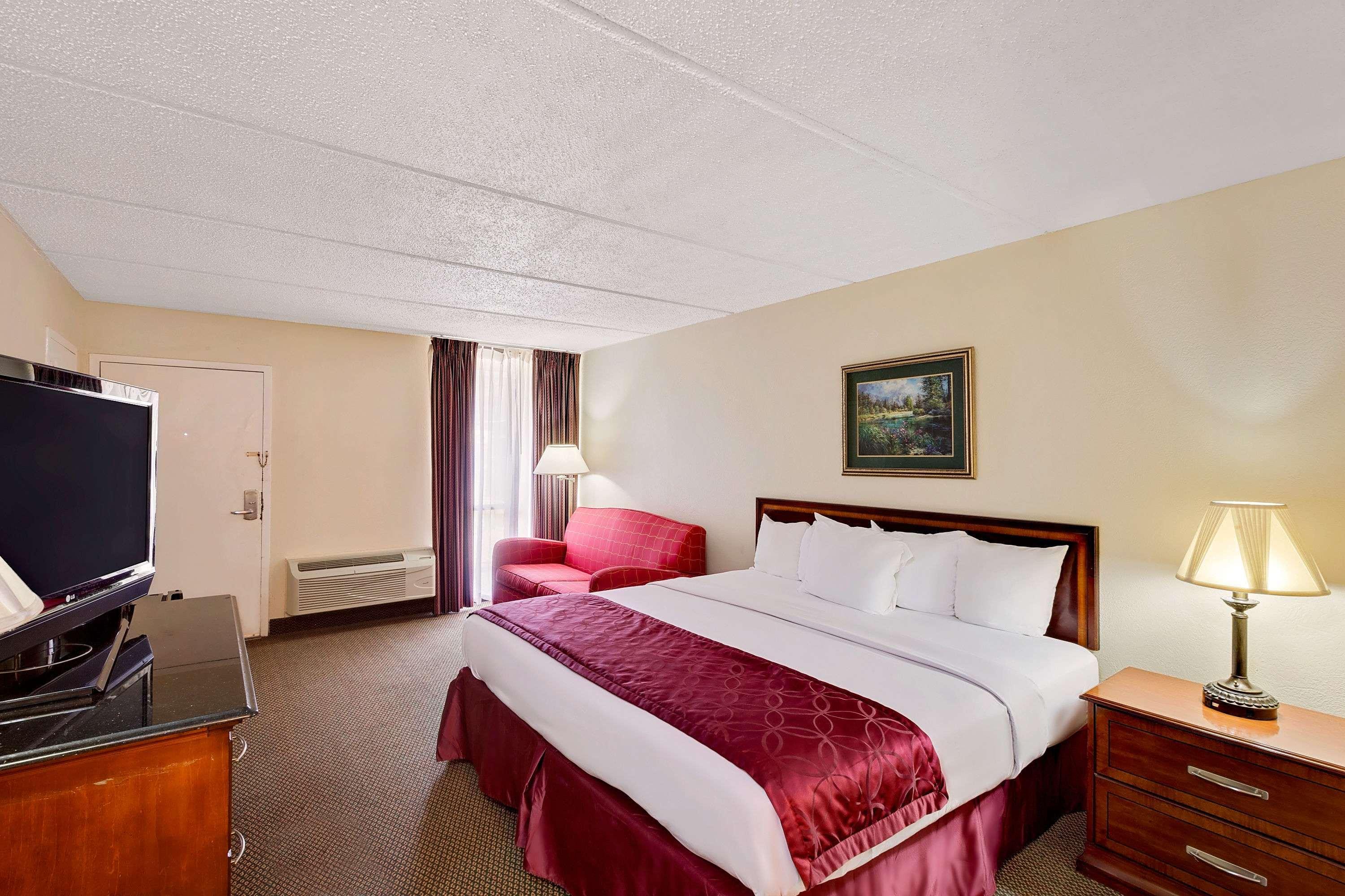 Days Inn Bay City — photo 4