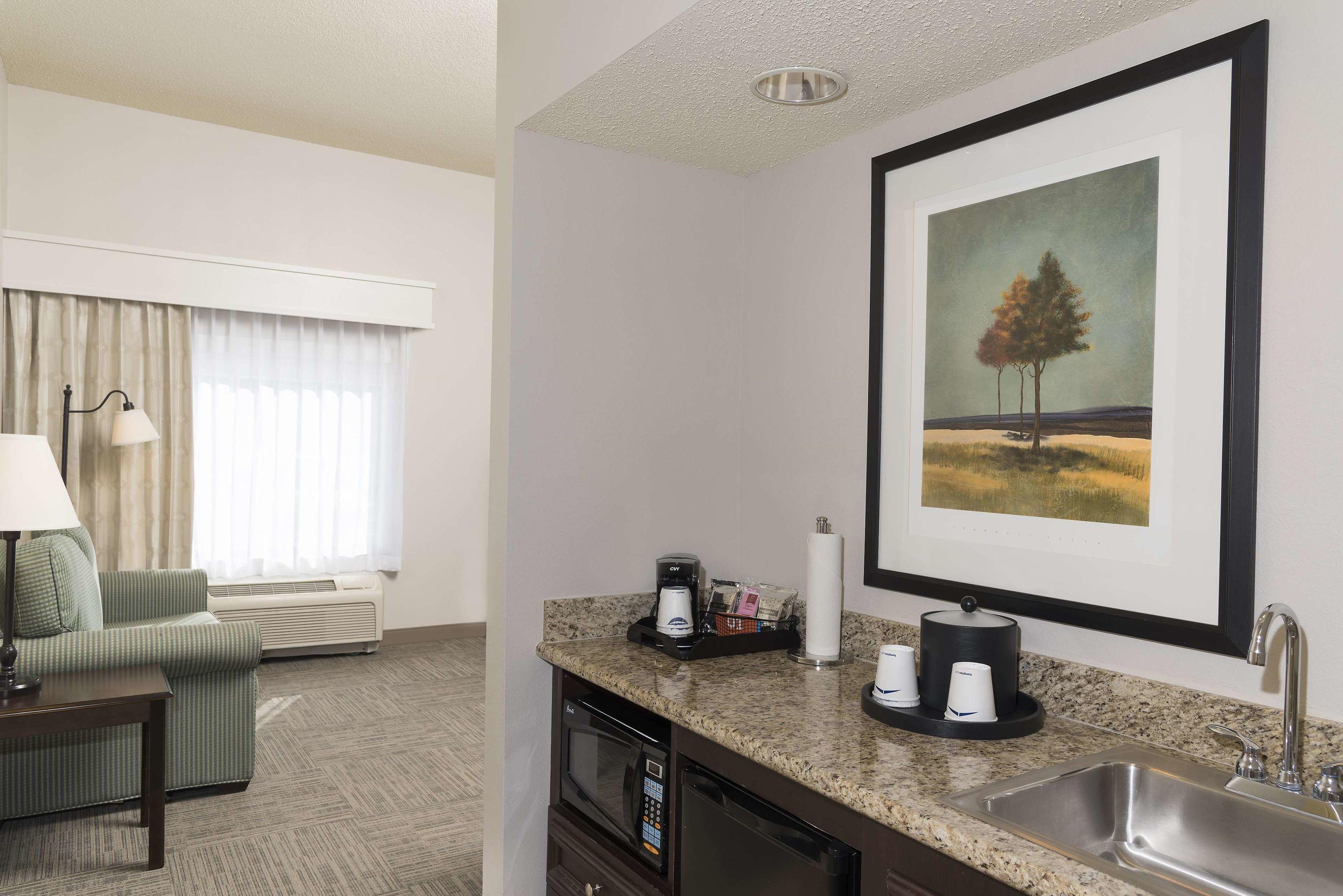 Hampton Inn & Suites Hartford Manchester — photo 4