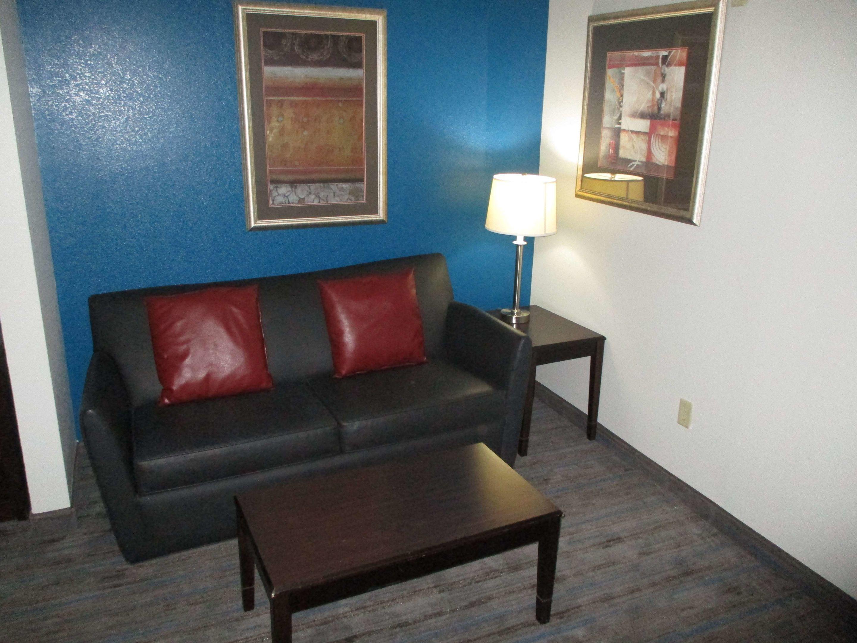 Holiday Inn Express & Suites Stephenville — photo 5