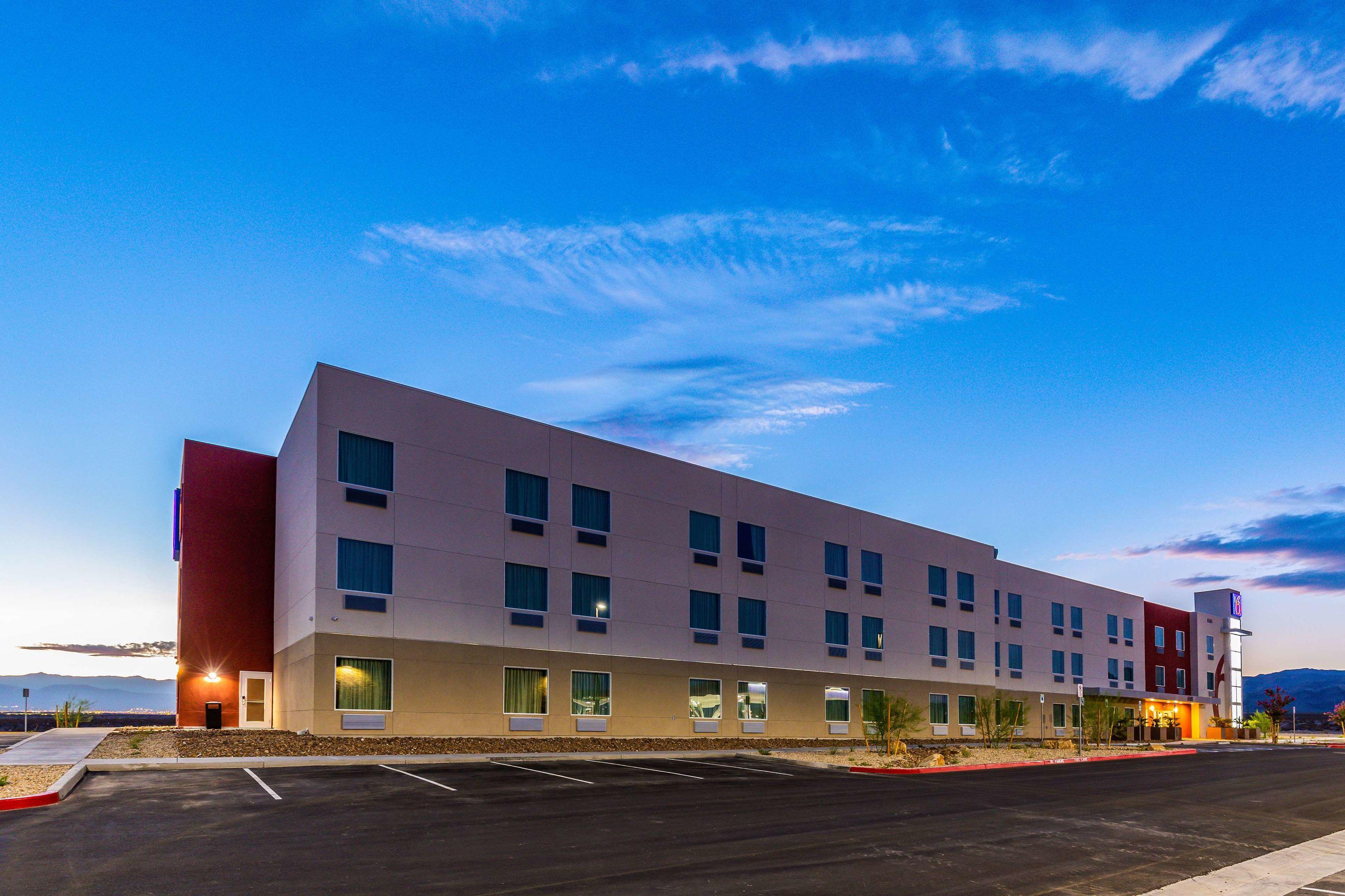 Motel 6 Las Vegas Nv-Motor Speedway — photo 5