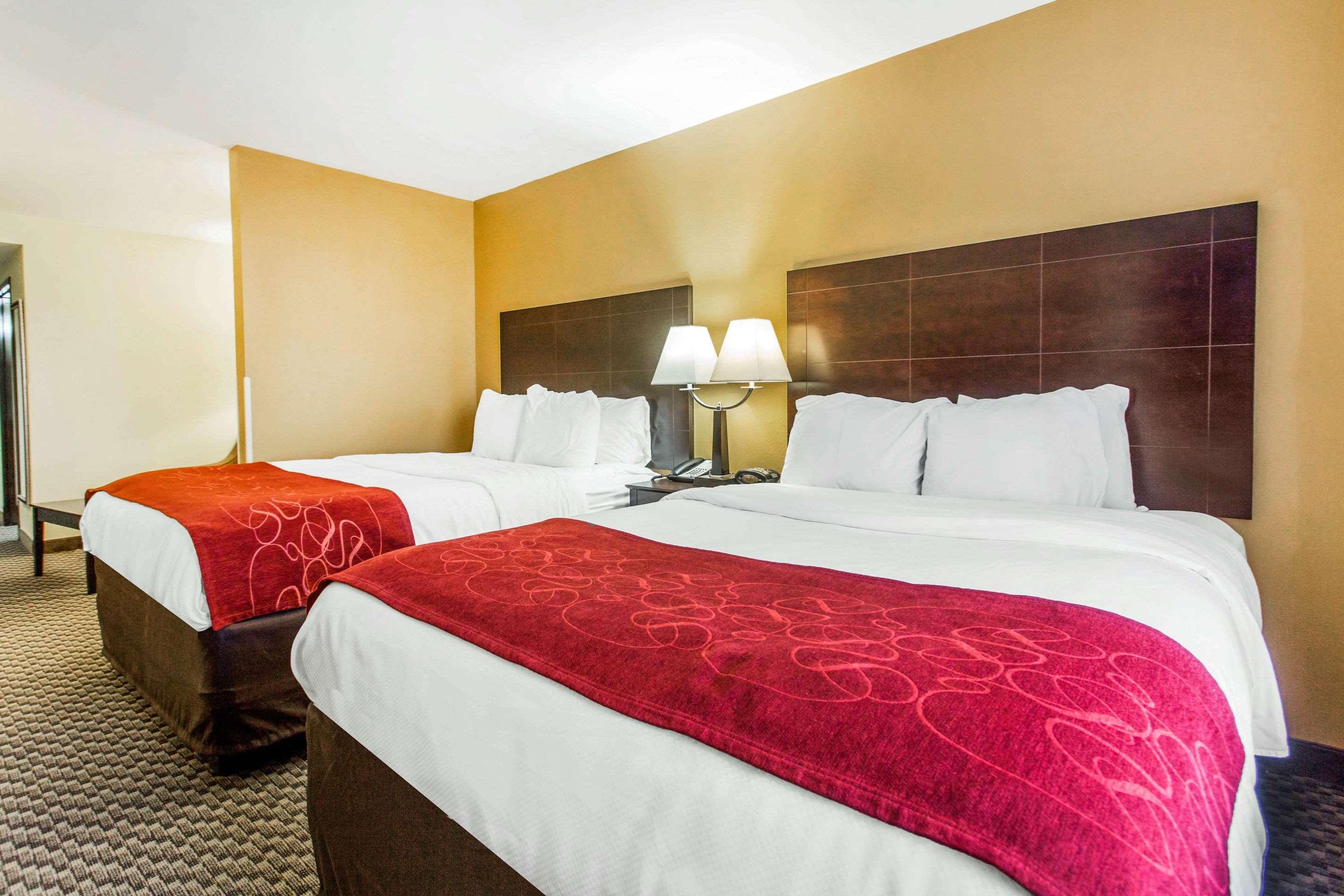 Comfort Suites Clinton — photo 4