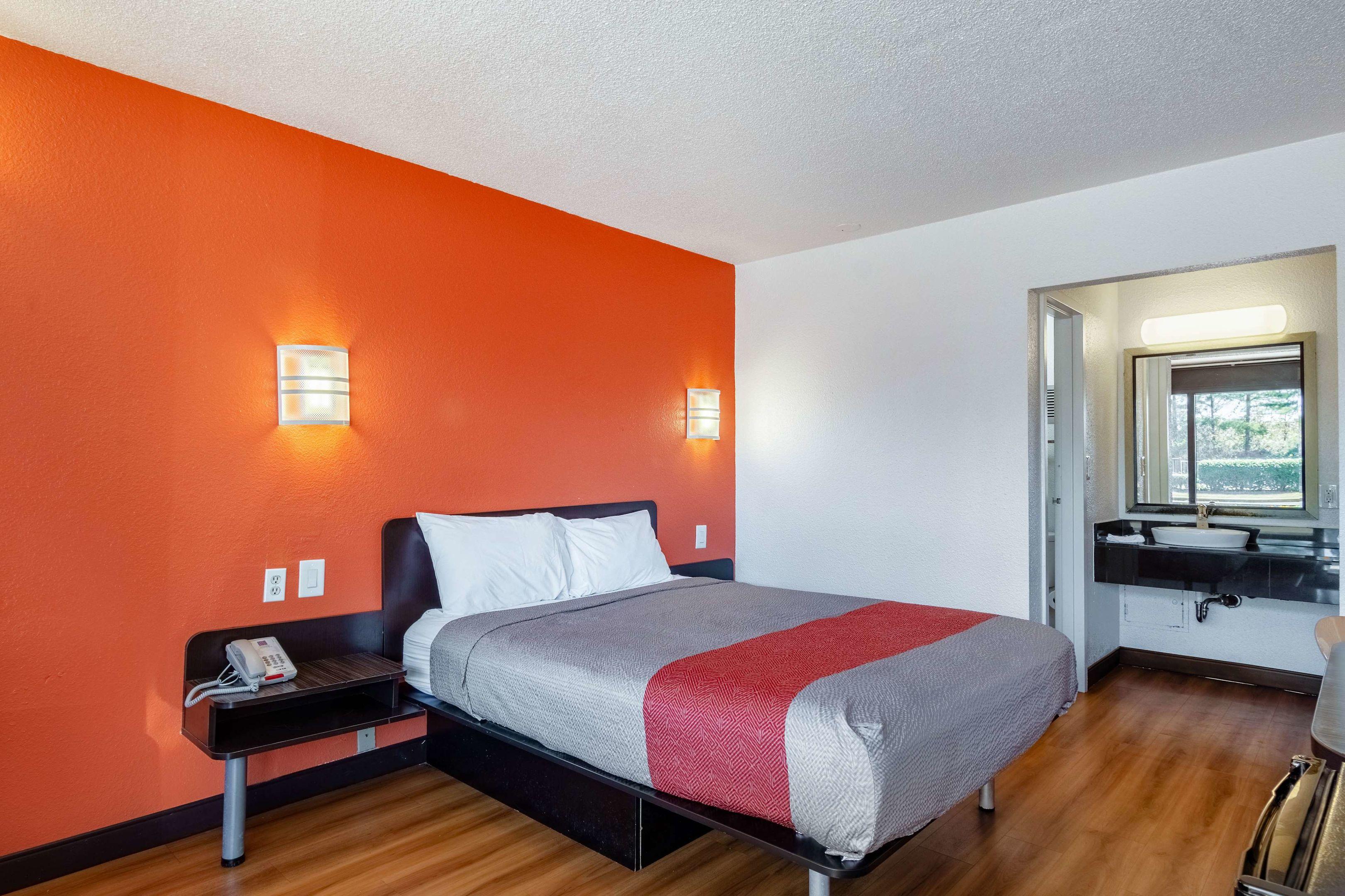 Motel 6 Little Rock West — photo 5
