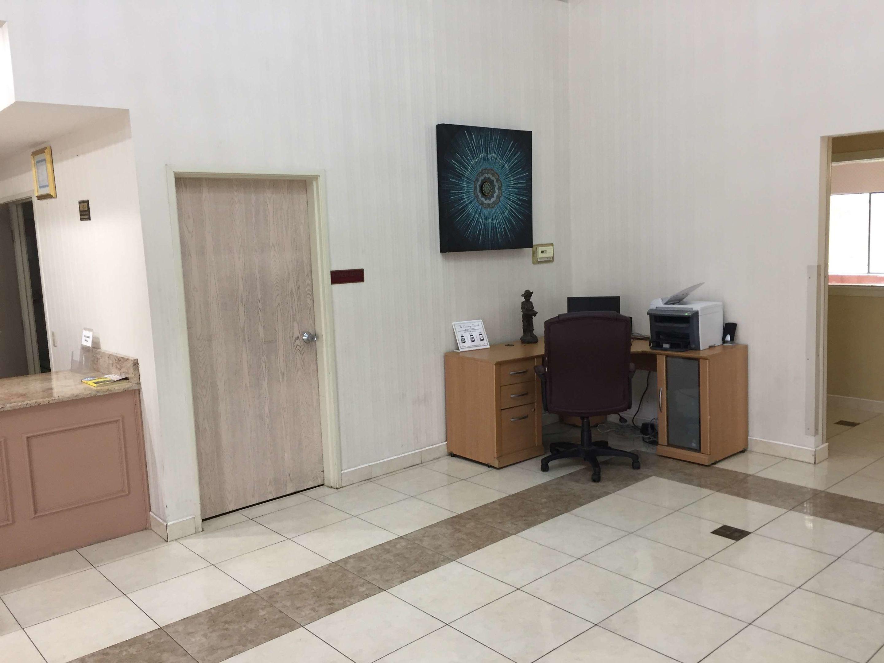 Americas Best Value Inn & Suites-Abilene Mall — photo 4