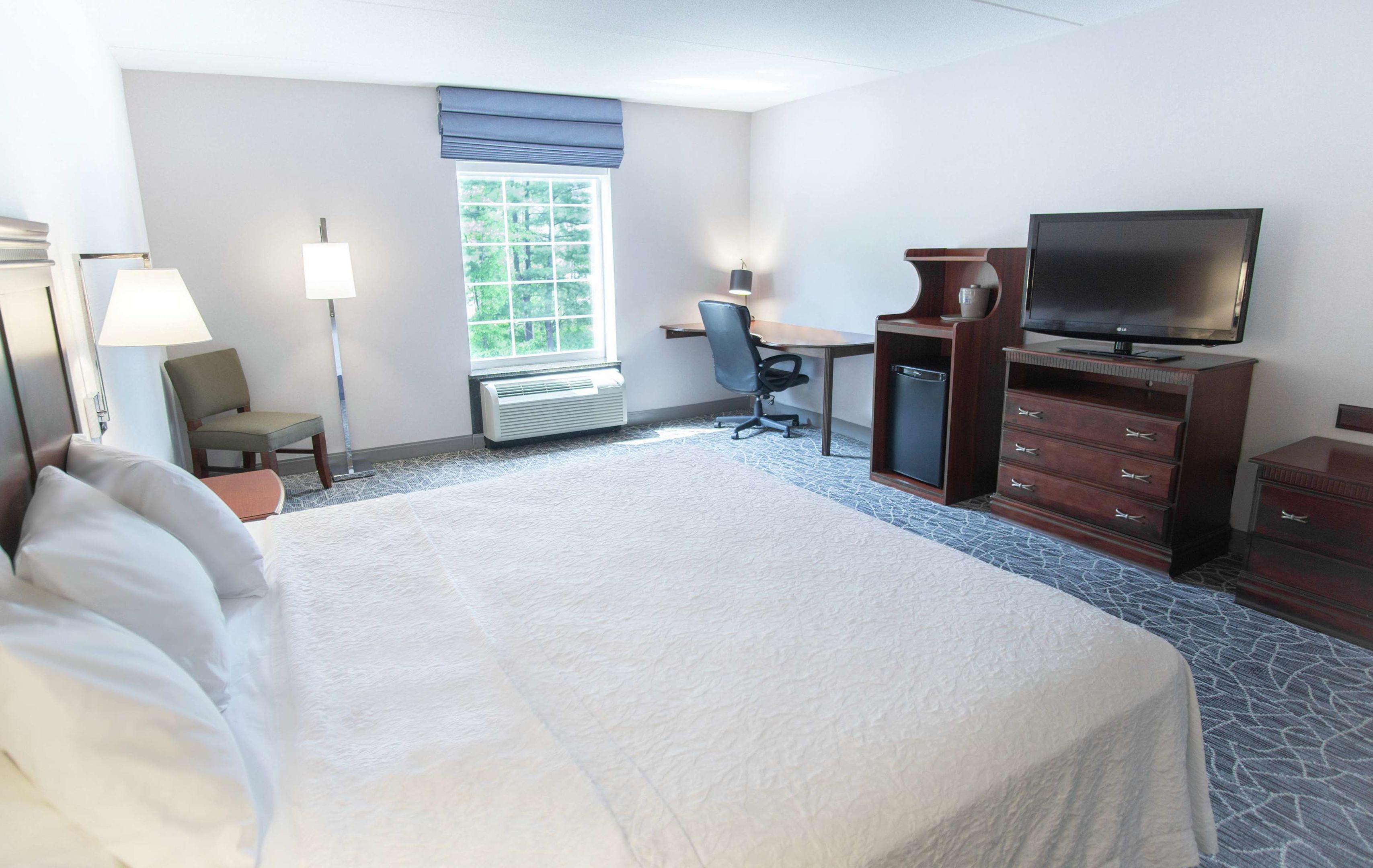 Hampton Inn & Suites Berkshires Lenox — photo 5