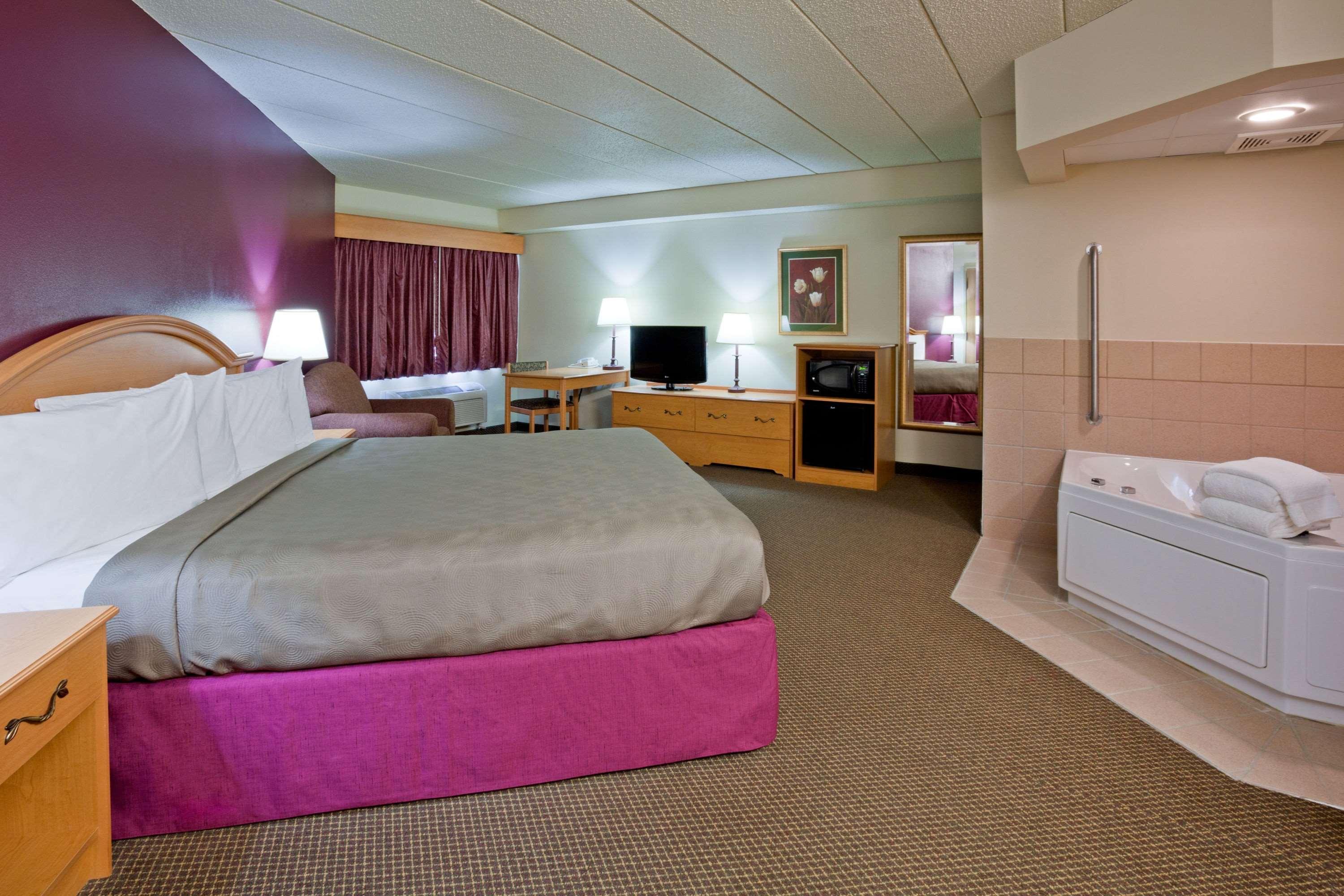 AmericInn Lodge & Suites Jackson — photo 5