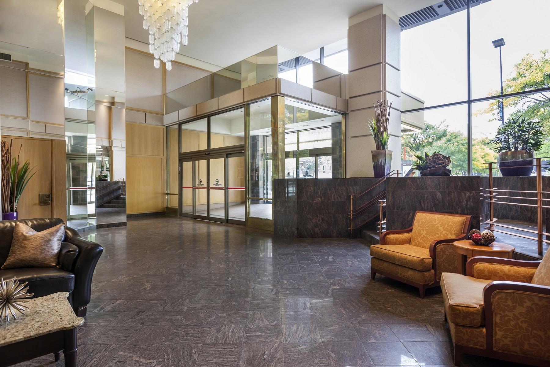 Hotel Place Dupuis Montreal Downtown Ascend Hotel Collection — photo 5