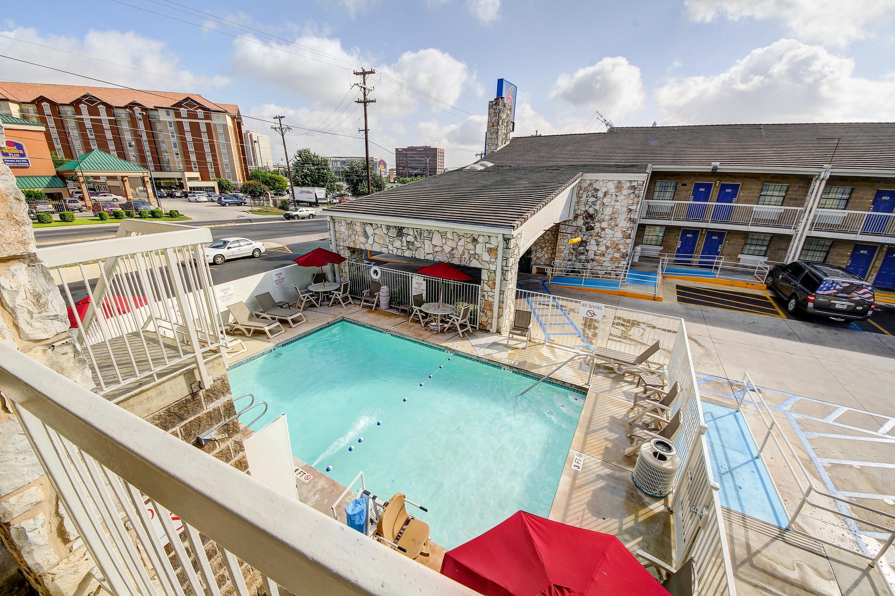 Motel 6 San Antonio Medical Center Northwest — photo 4
