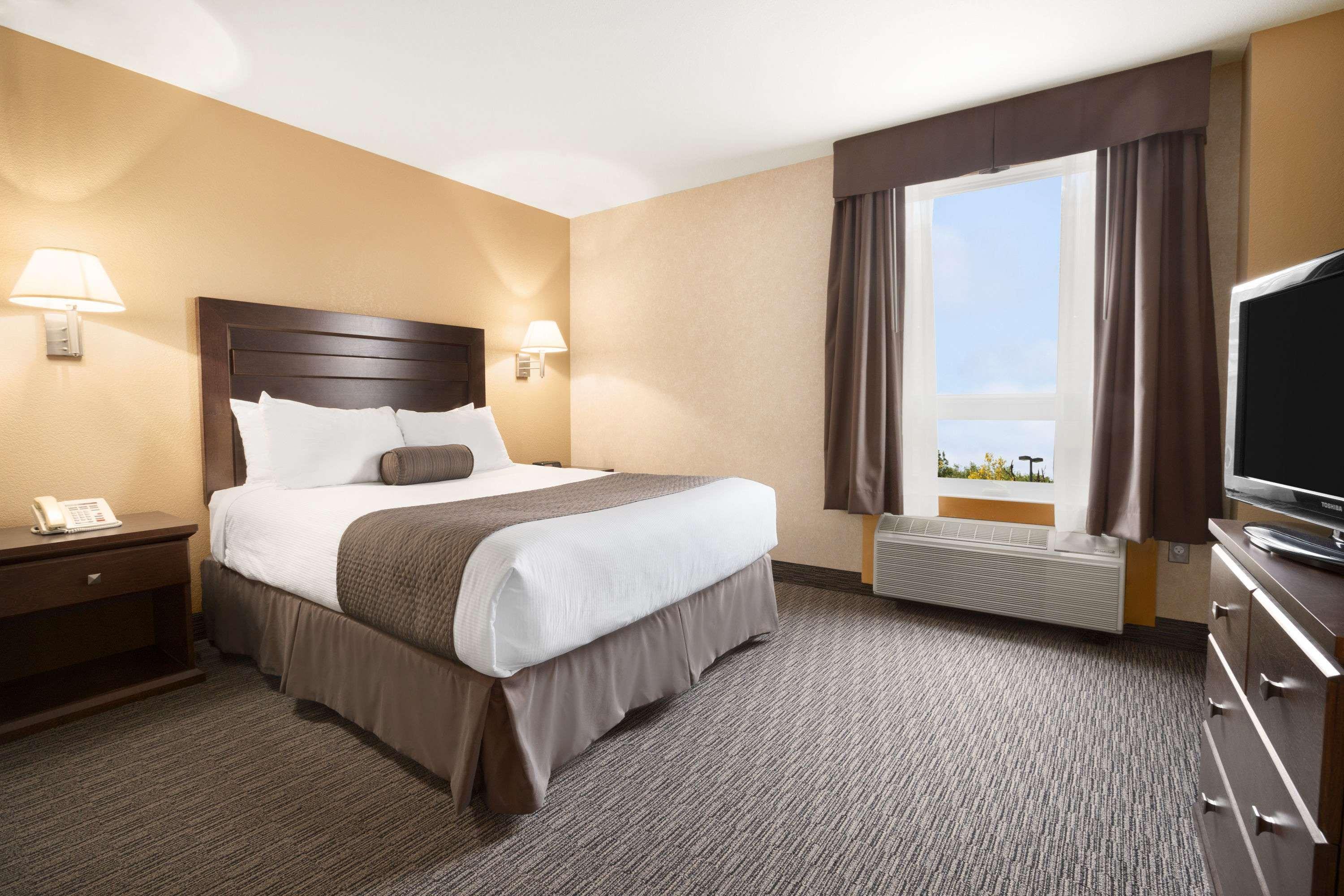 Days Inn - Estevan — photo 4