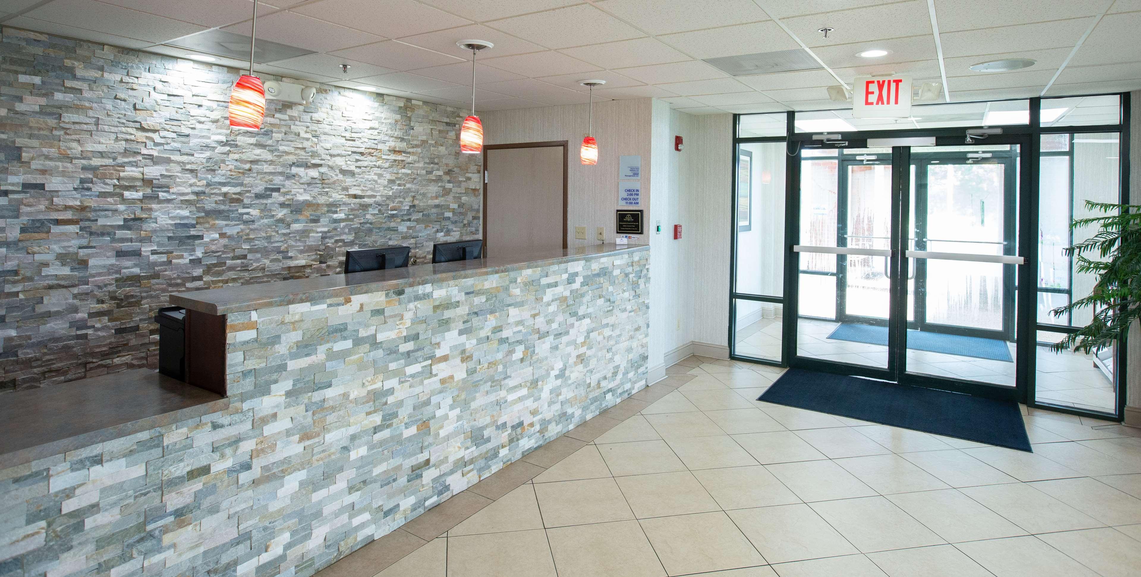 Americas Best Value Inn West Point — photo 4