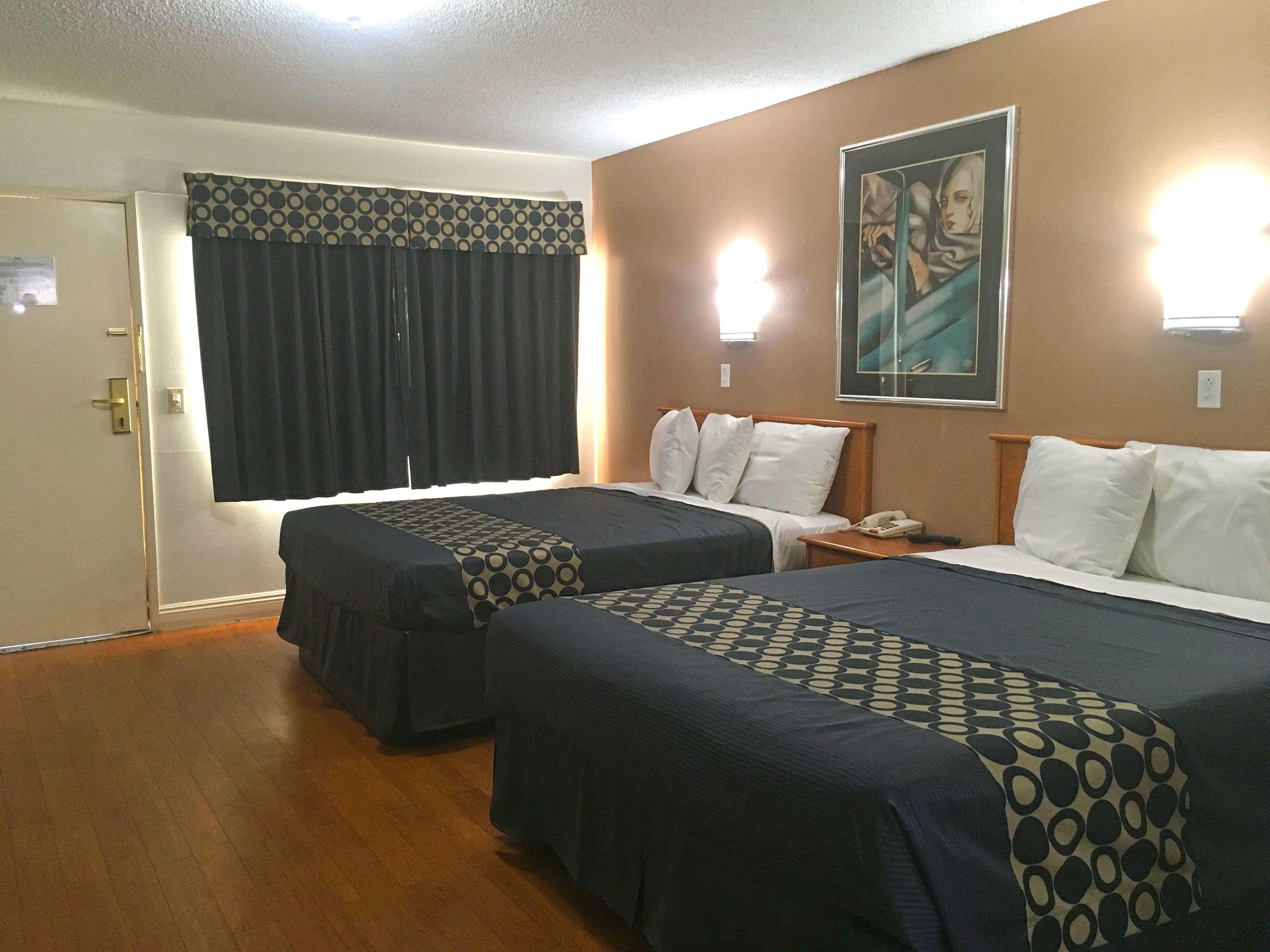 Americas Best Value Inn Beaumont — photo 3