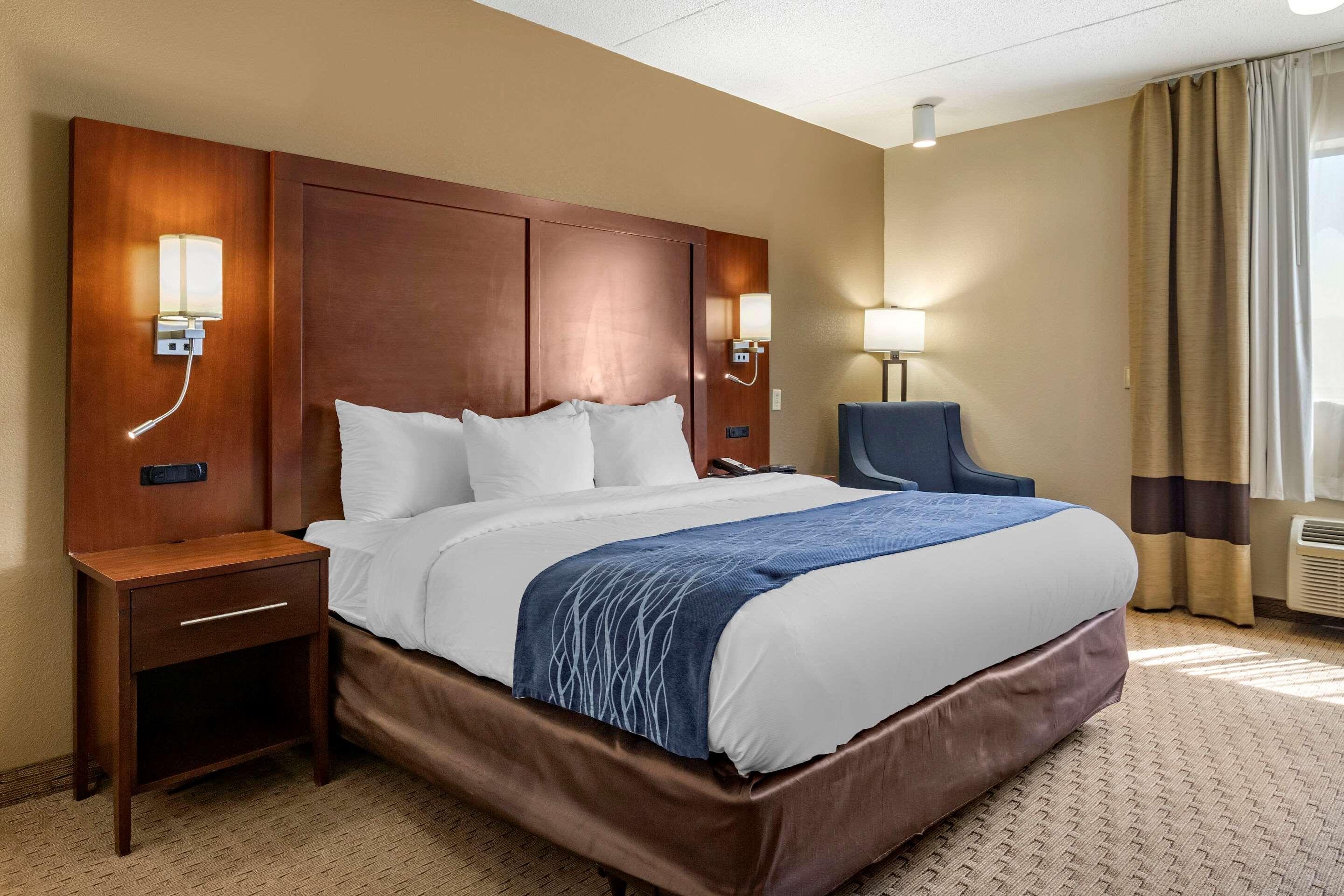 Comfort Inn Warren — photo 5