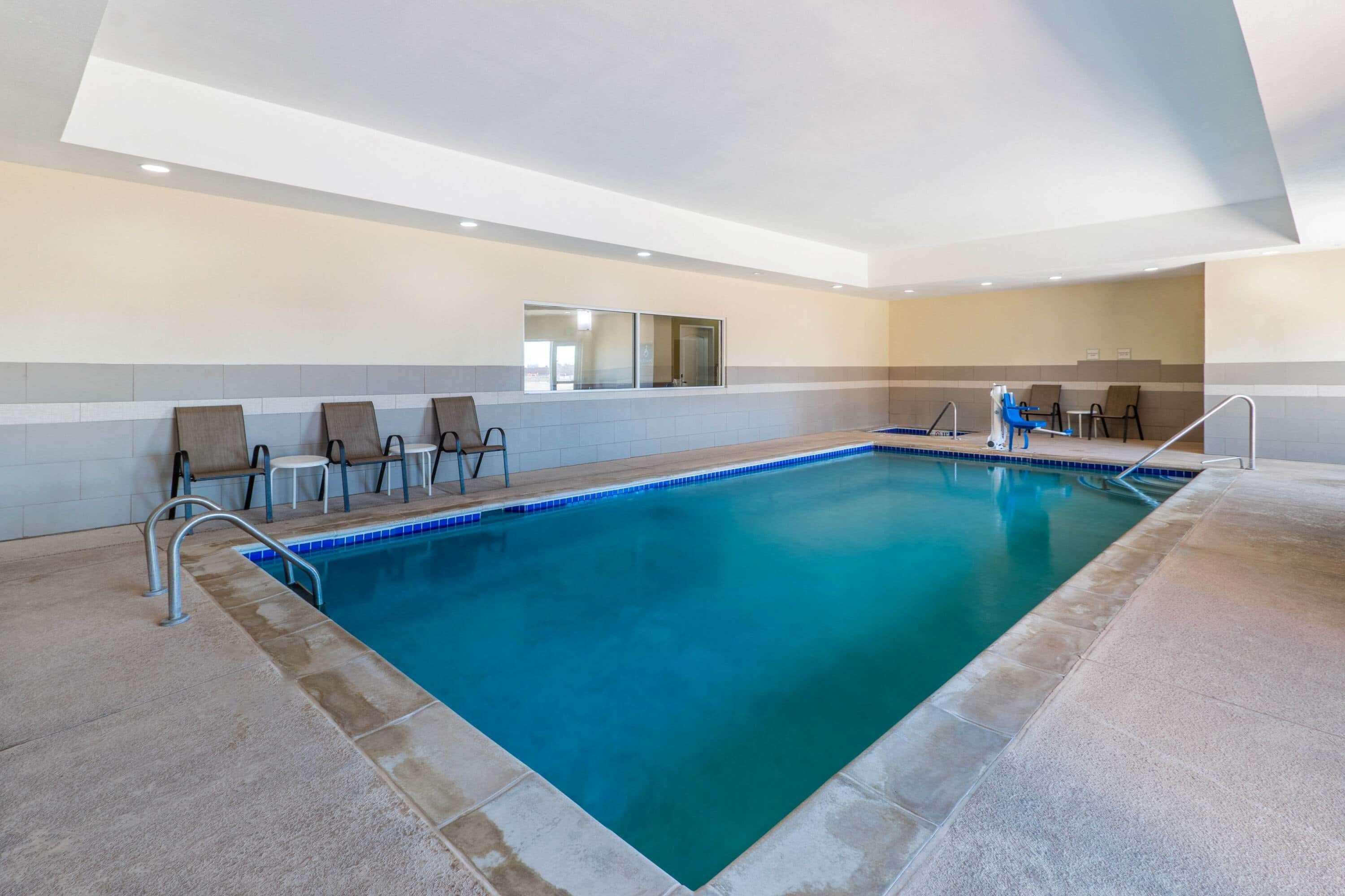 La Quinta Inn & Suites — photo 5