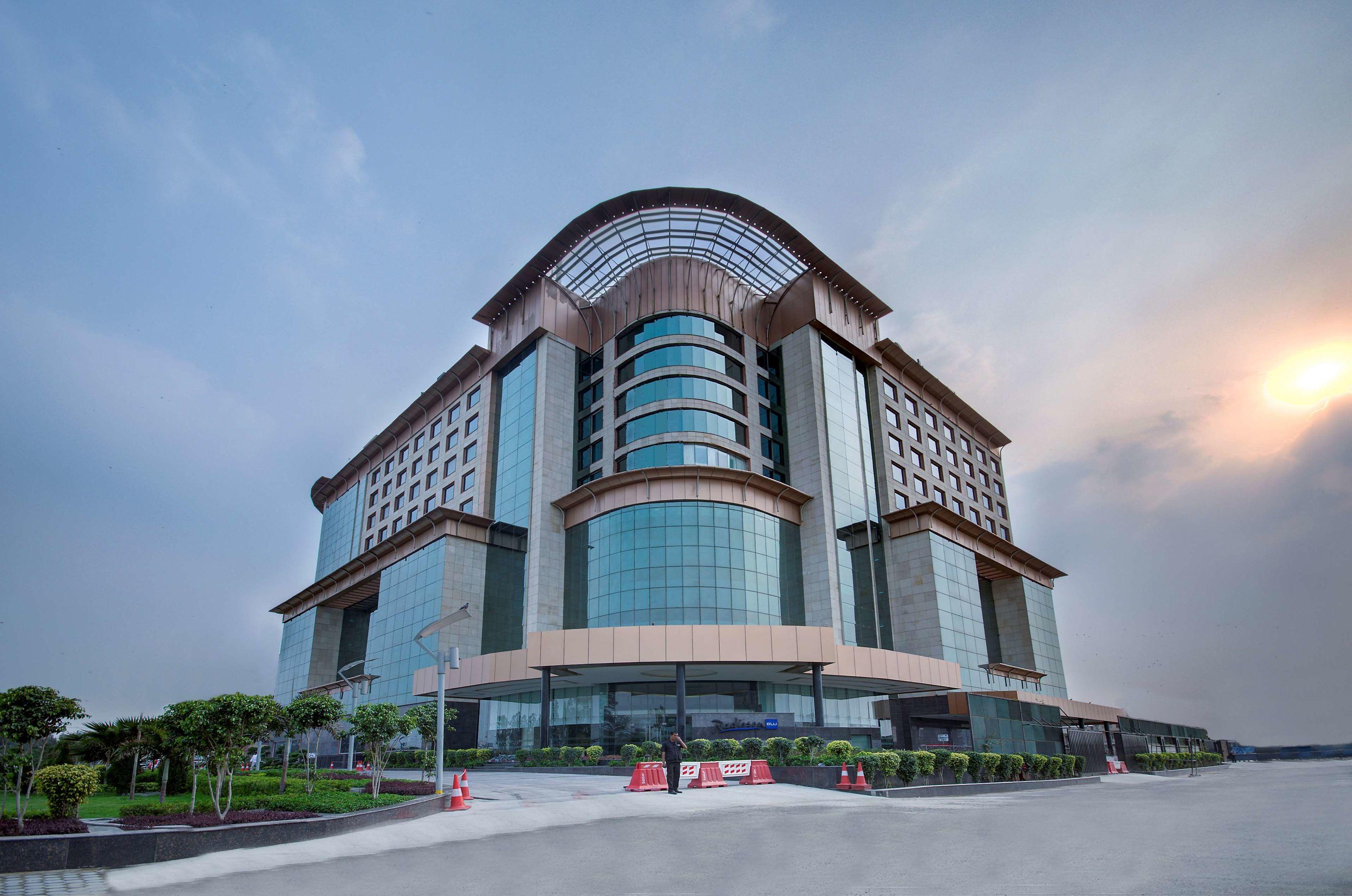 Radisson Blu Kaushambi Delhi Ncr — photo 3