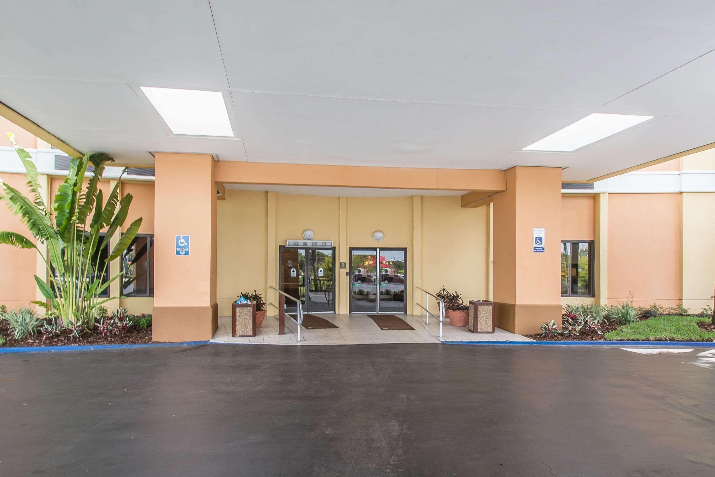 Comfort Inn Maingate — photo 5