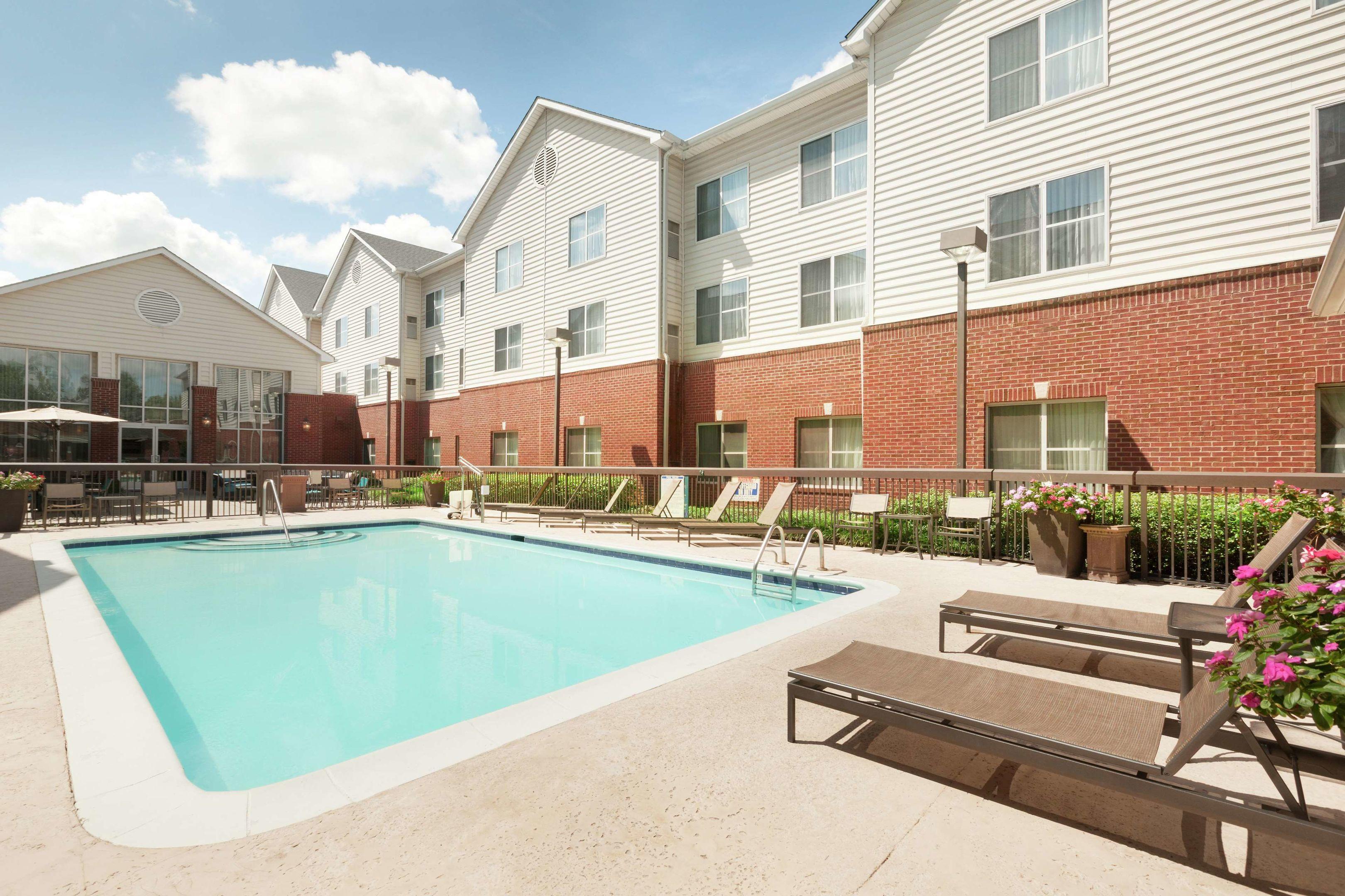 Homewood Suites Charlotte Airport Hotel — photo 3