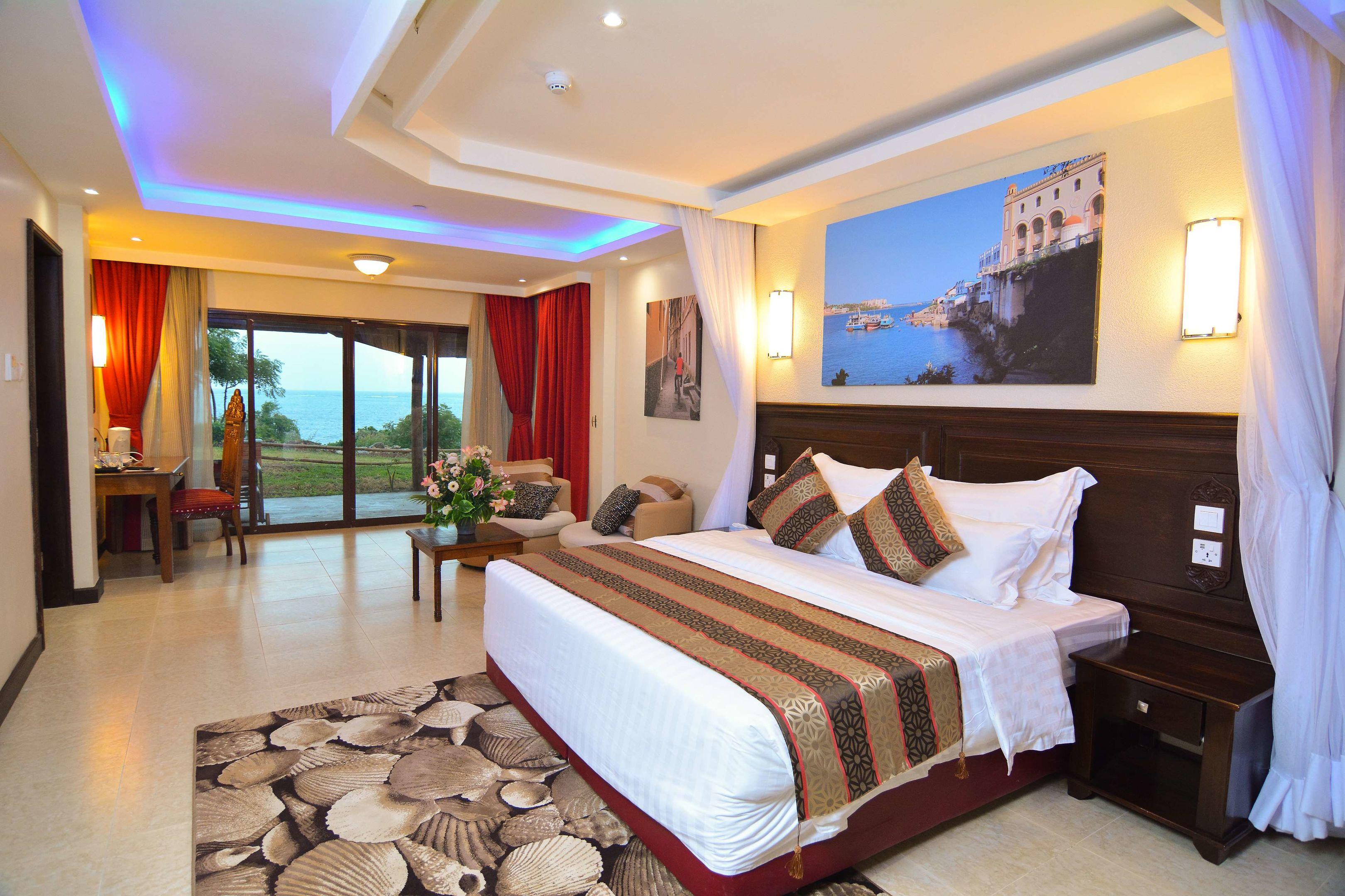 PrideInn Paradise Beach Resort & Spa — photo 4