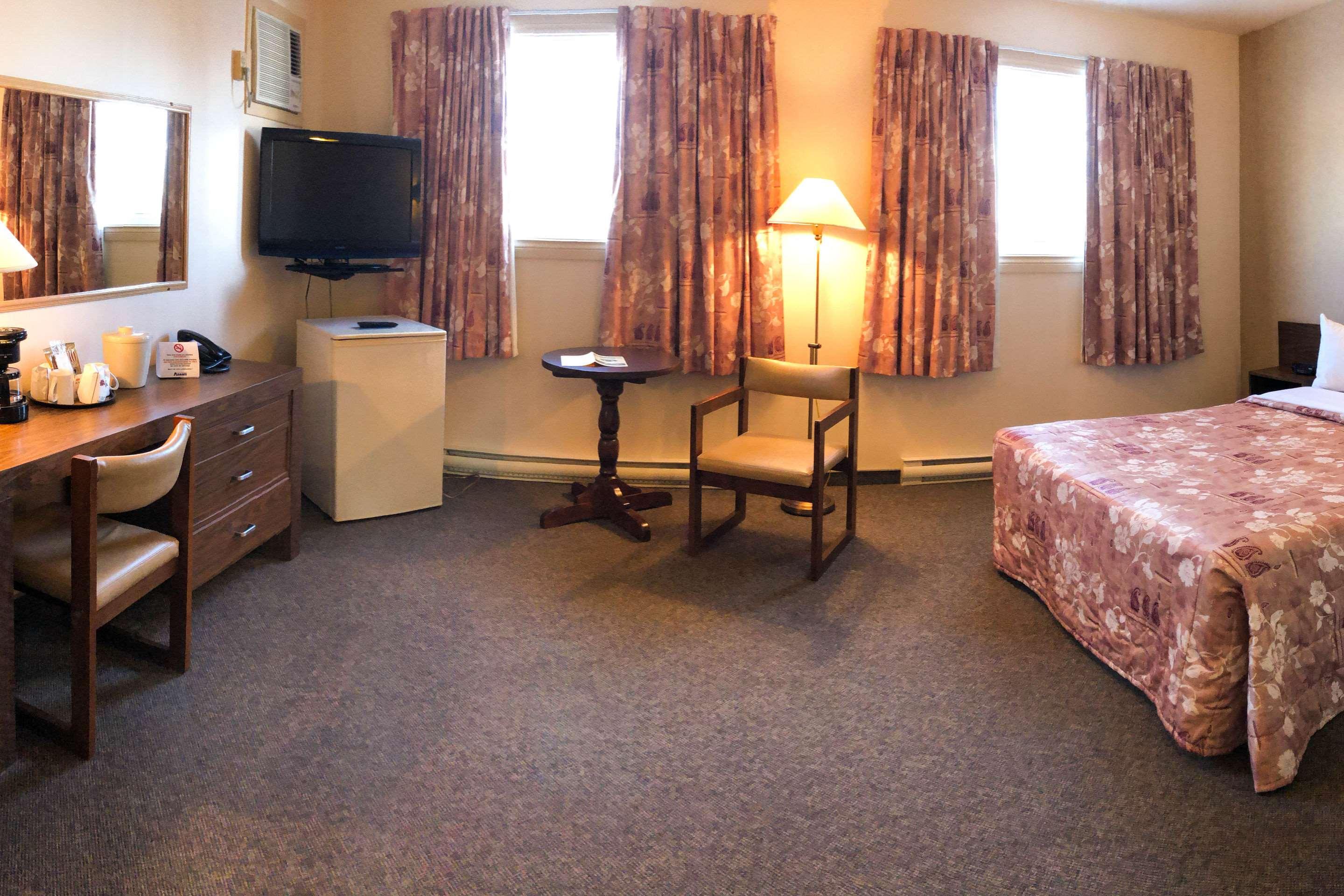 Rodeway Inn — photo 4