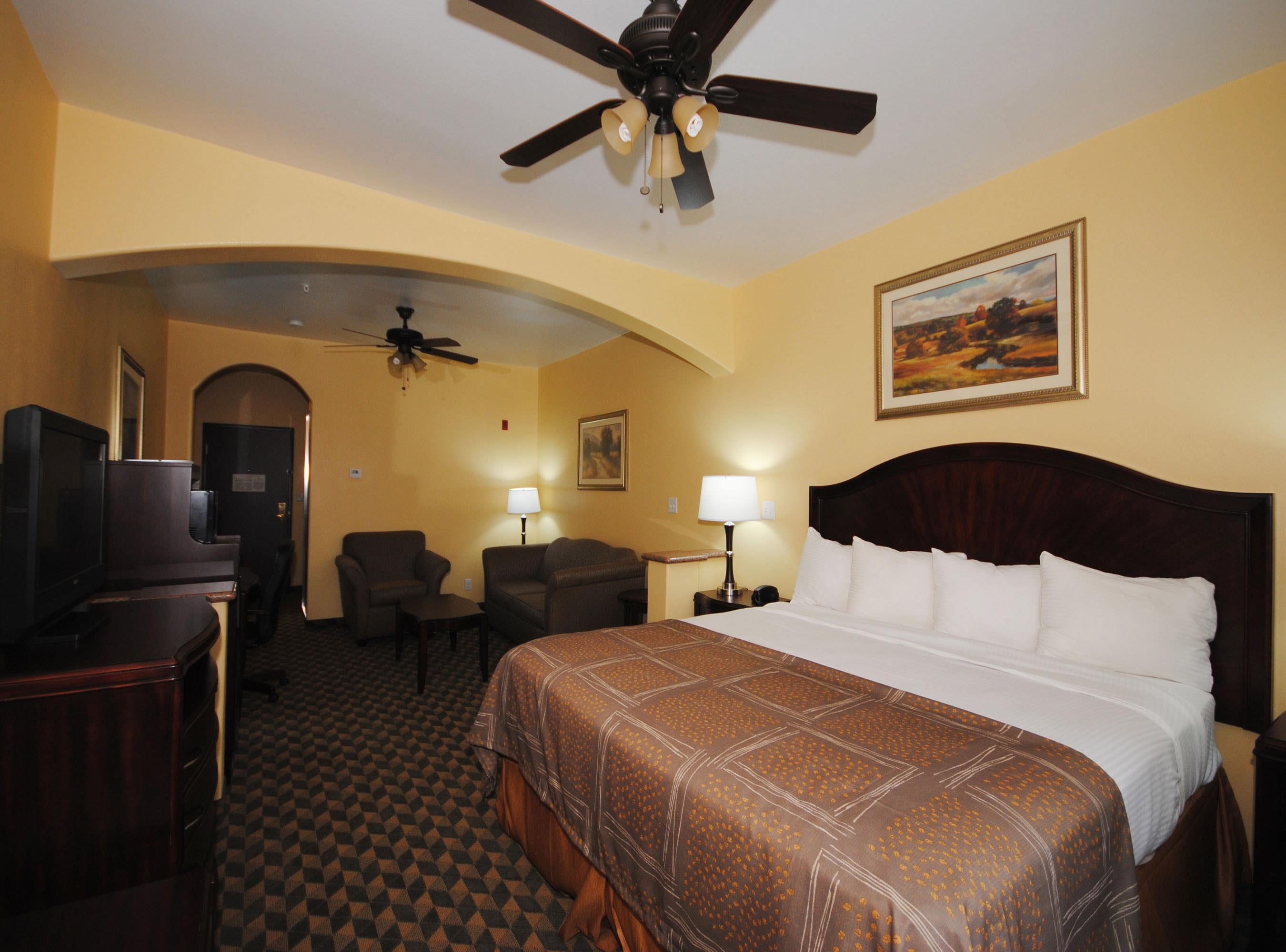 Best Western Plus Manvel Inn & Suites — photo 5