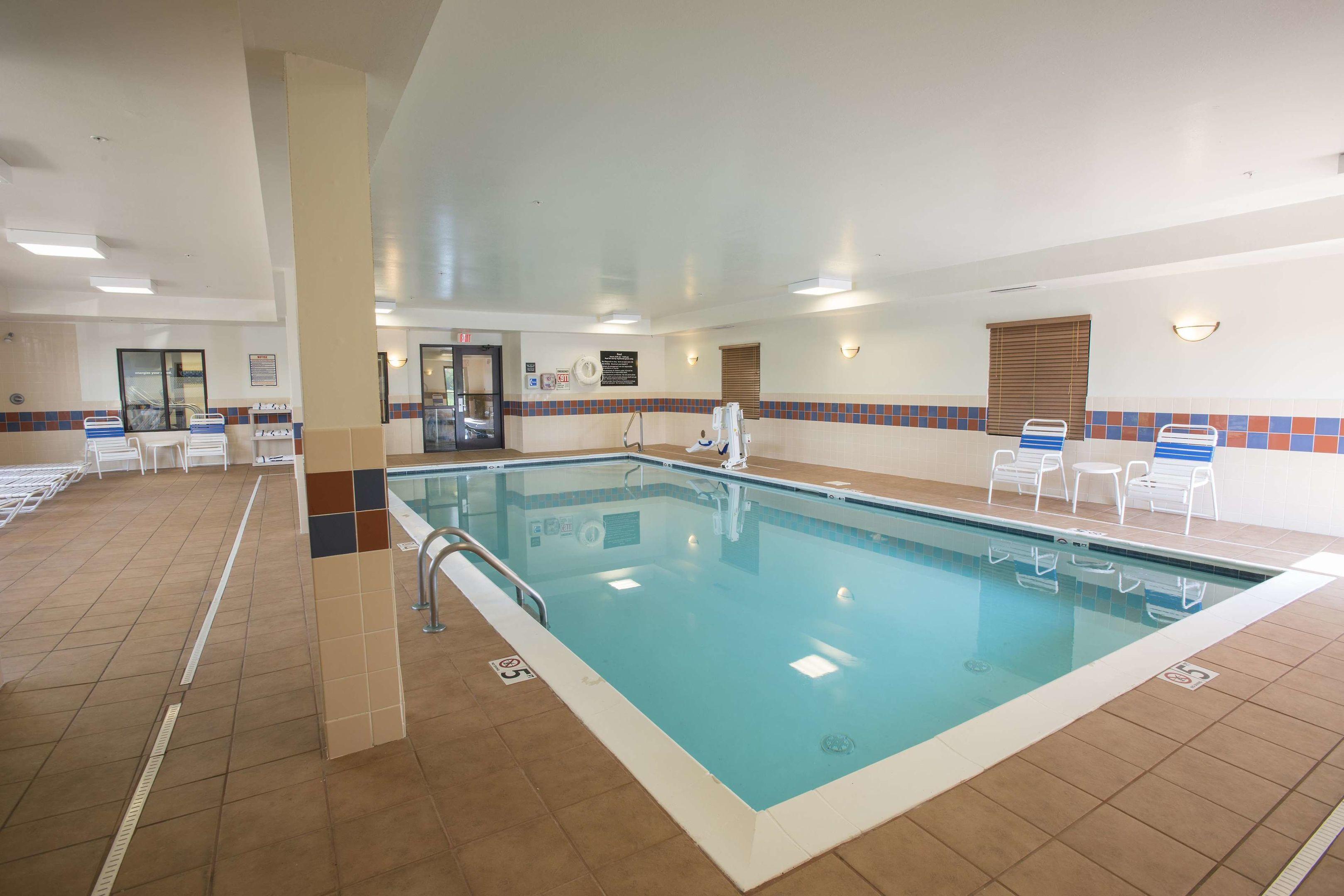 Hampton Inn & Suites Dayton-Airport — photo 4