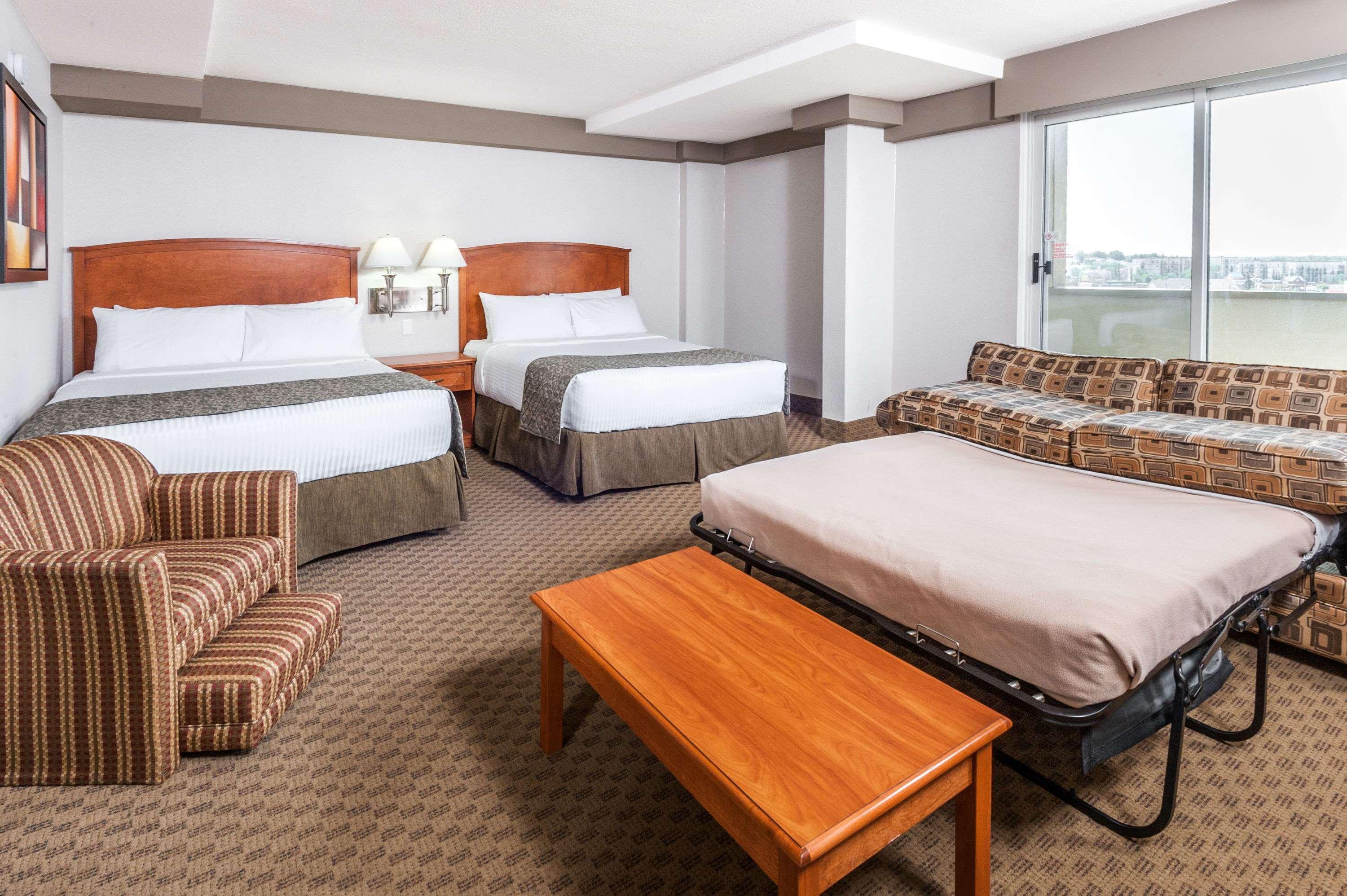 Ramada Inn & Water Park Edmonton South — photo 5