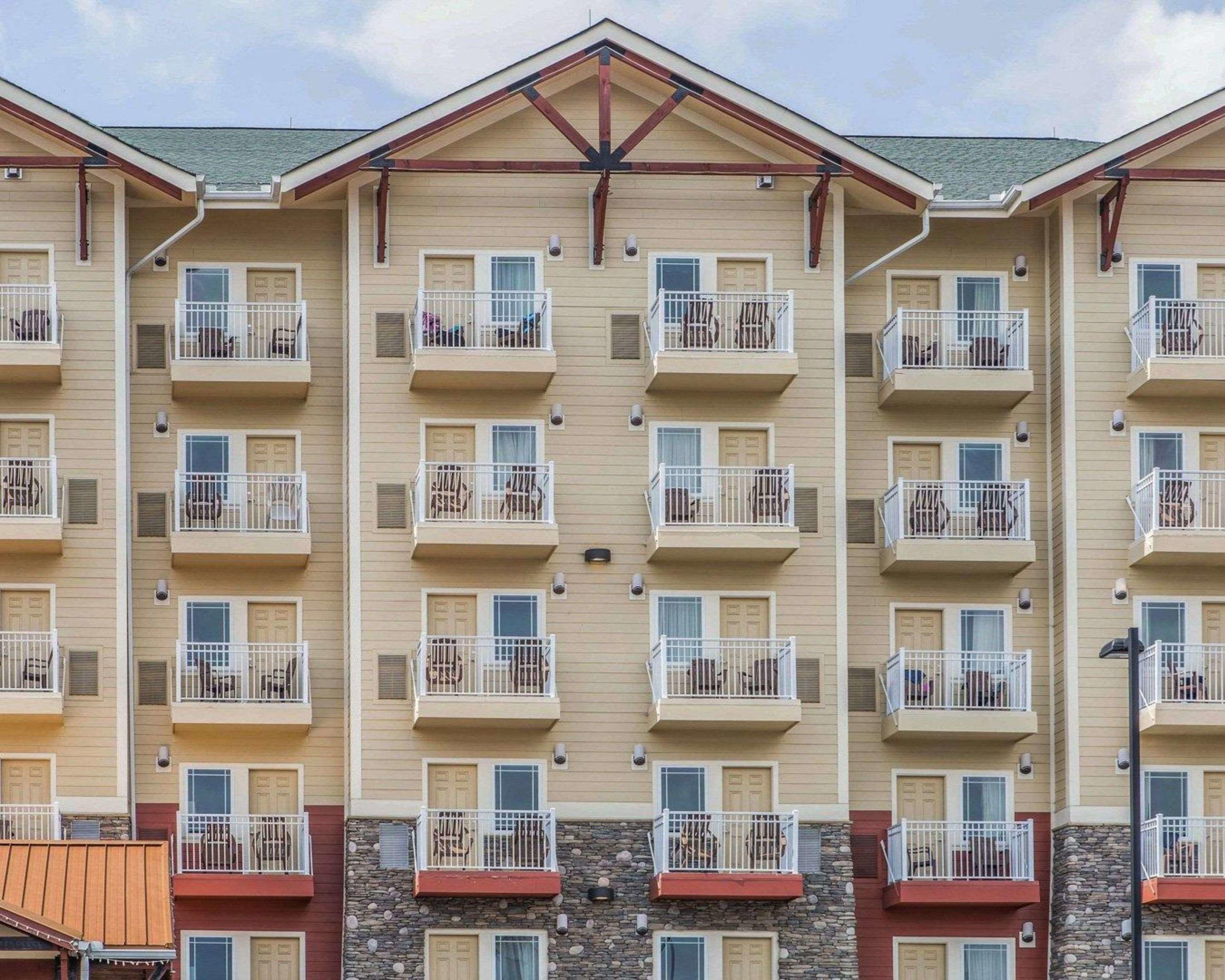 Clarion Inn Dollywood Area — photo 4