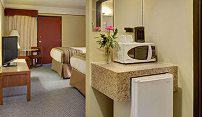 Kindersley Inn — photo 5