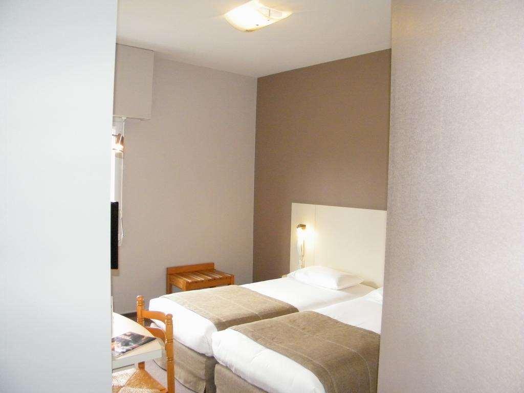 Brit Hotel Armor — photo 4