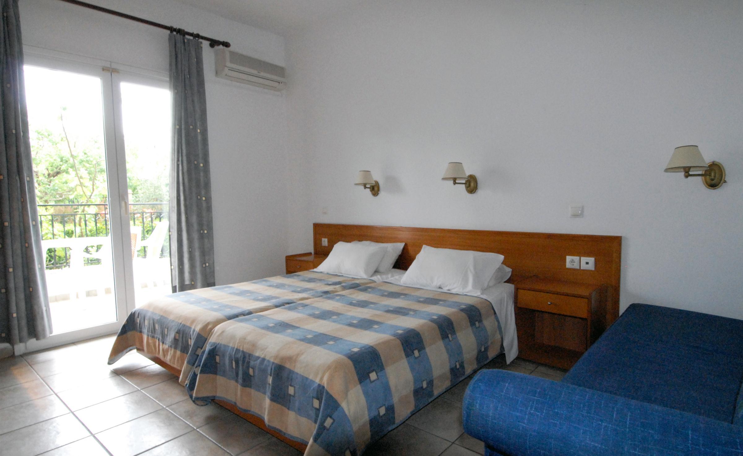 Chandris Apartments — photo 4