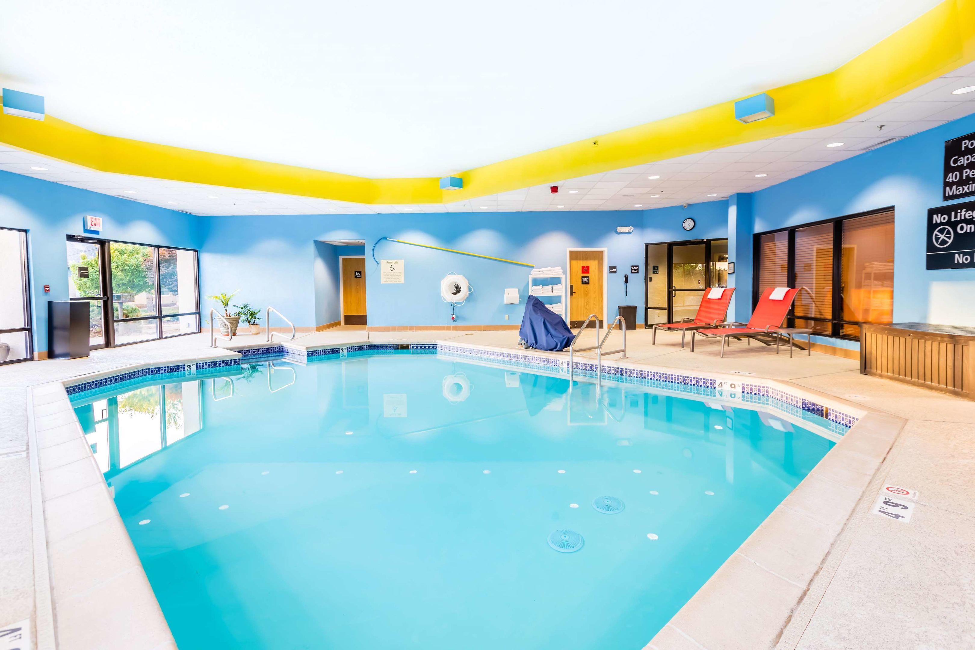 Hampton Inn St. Louis - St. Charles — photo 3