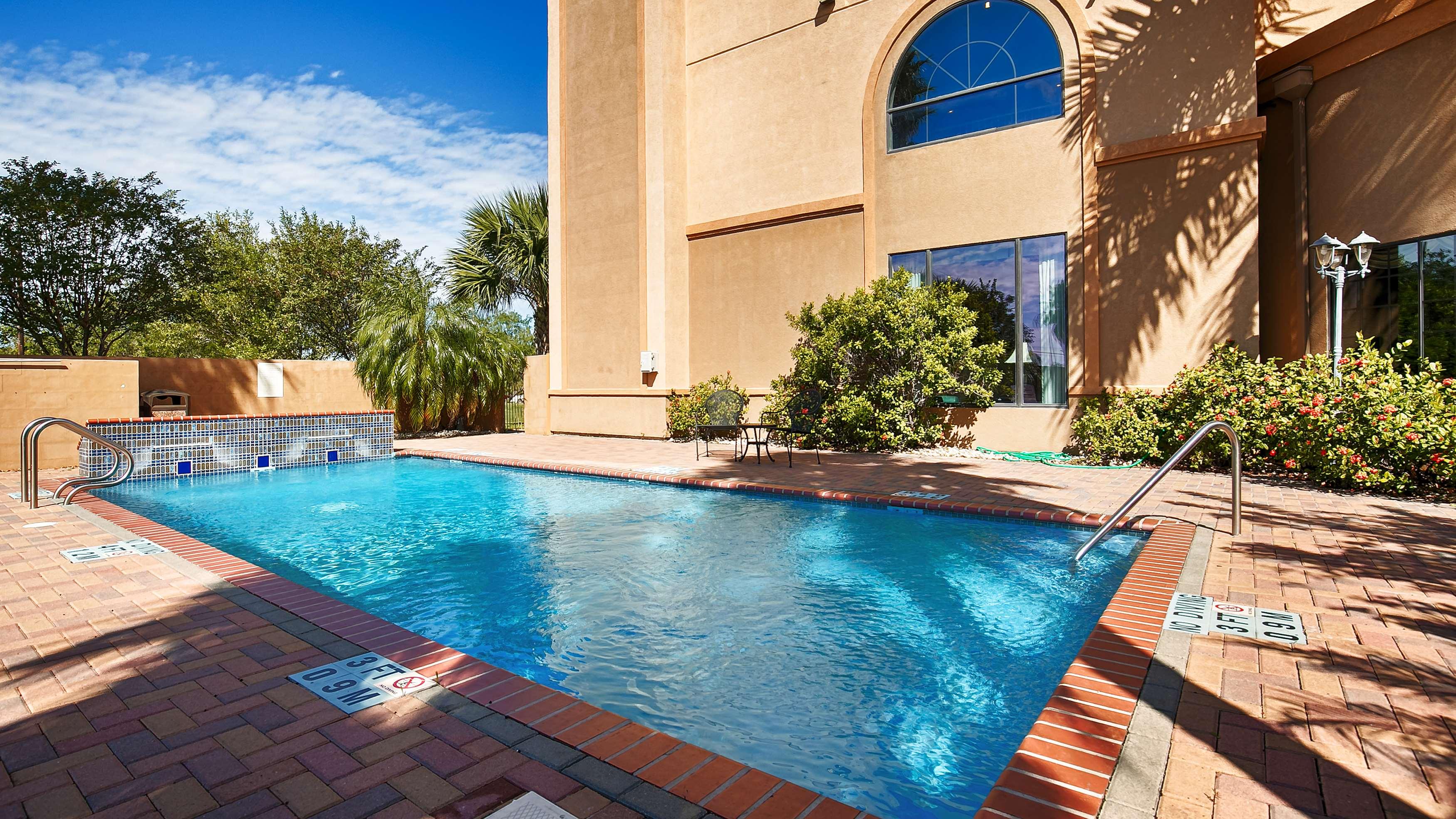 Best Western Casa Villa Inn & Suites — photo 4