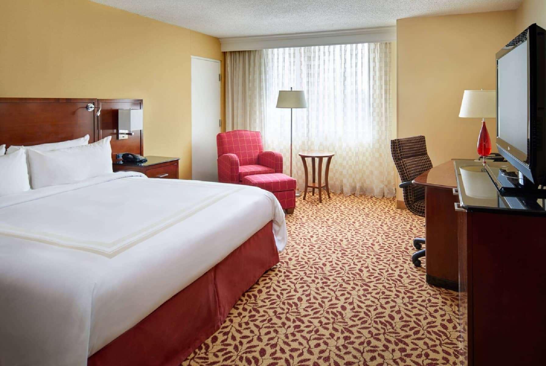 Wyndham Cleveland Airport — photo 4