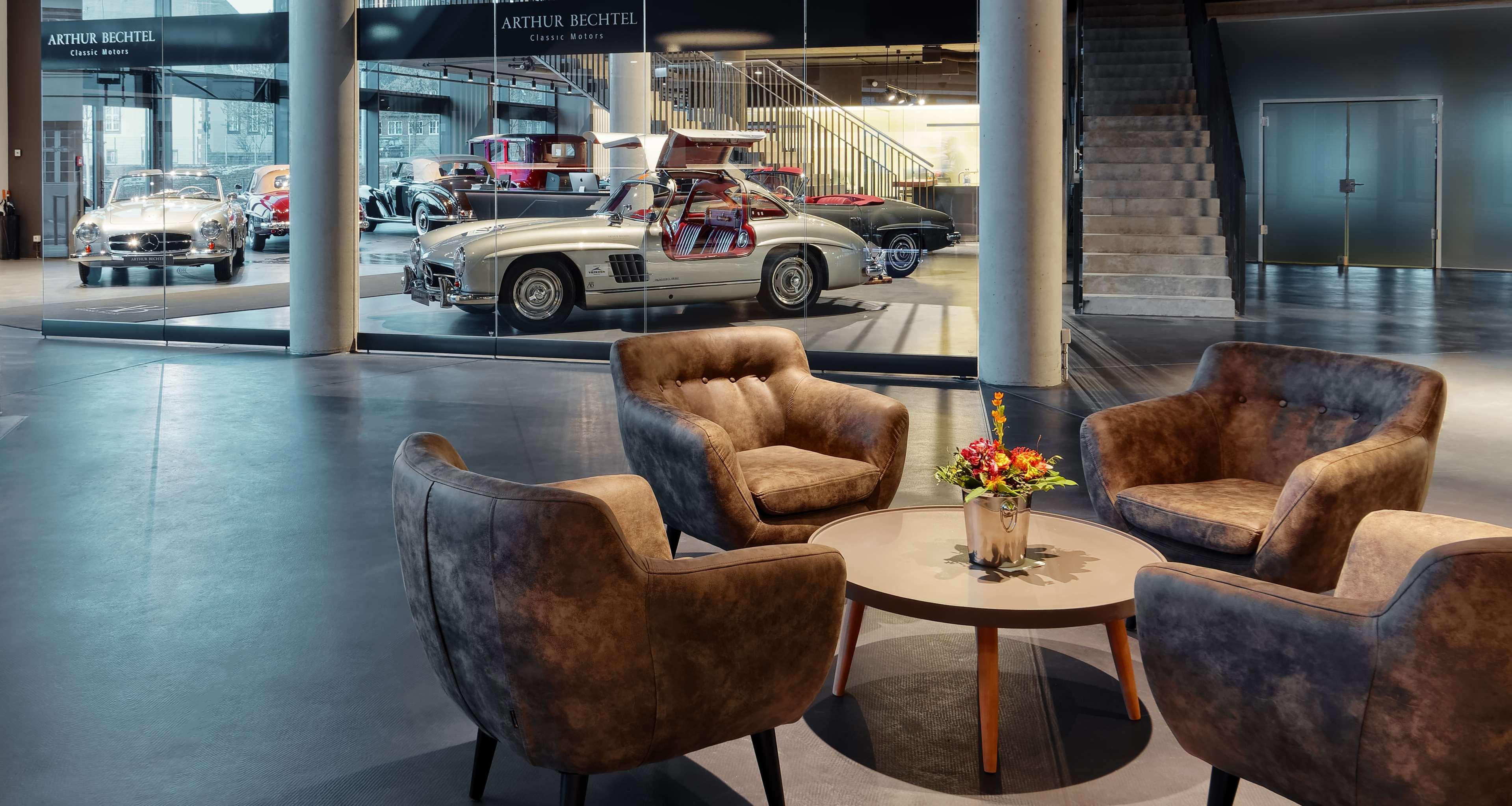 V8 Hotel Motorworld Region Stuttgart — photo 4