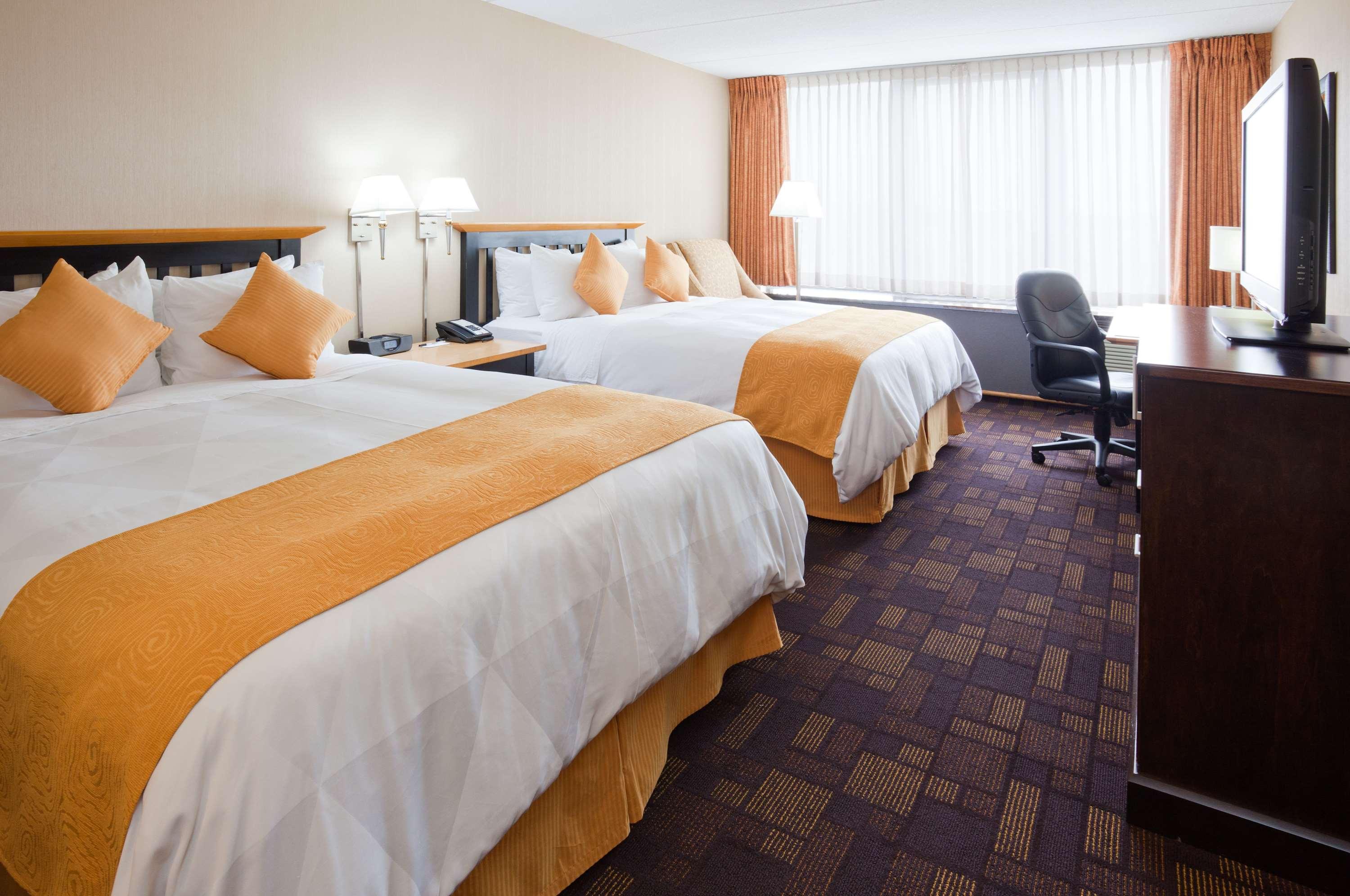 Radisson Milwaukee West — photo 4