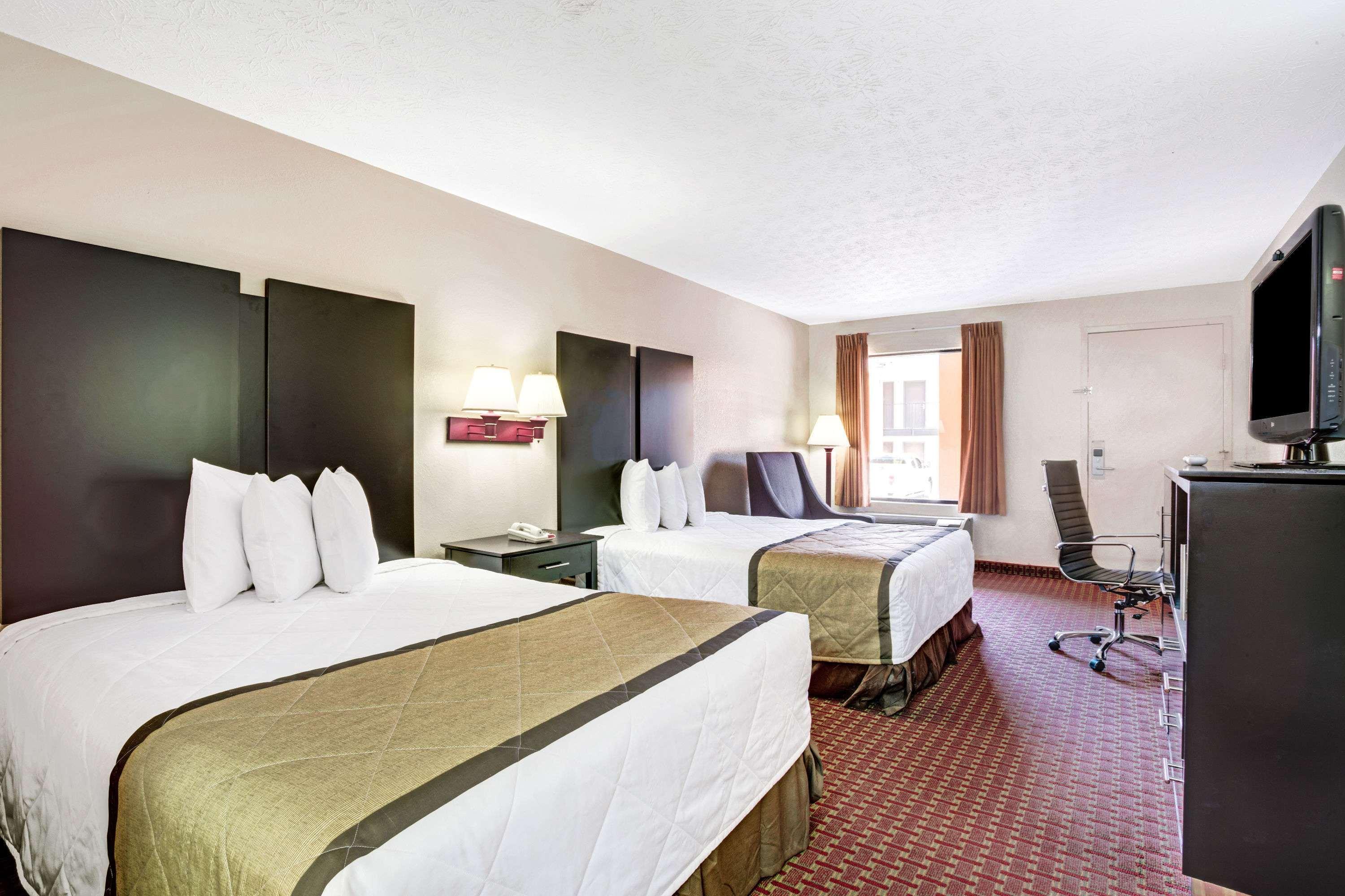 Days Inn Douglasville-Atlanta-Fairburn Road — photo 4