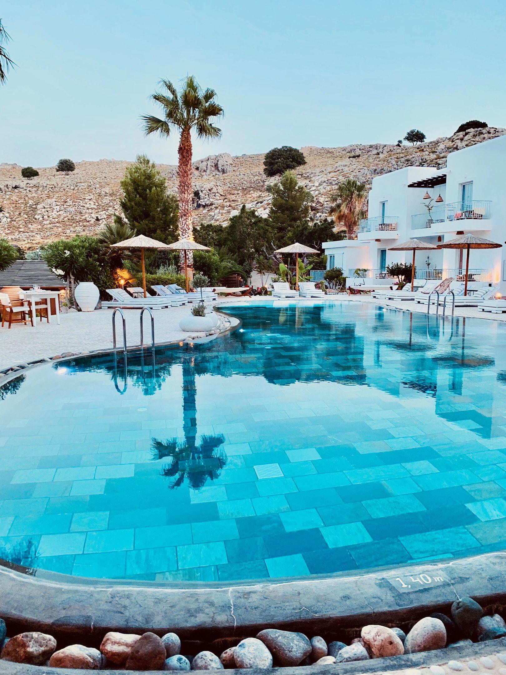 Caesars Gardens Hotel & Spa — photo 4