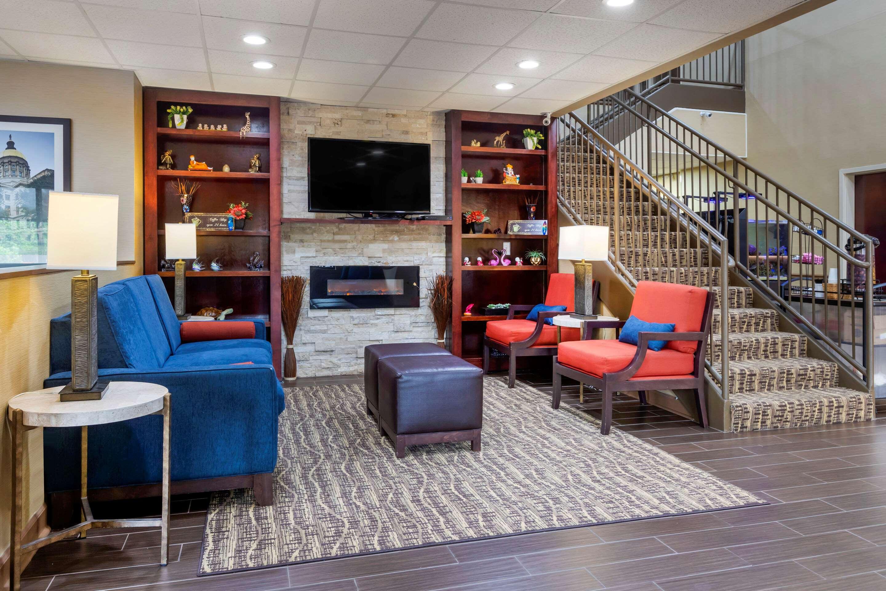 Comfort Inn & Suites Peachtree Corners — photo 3